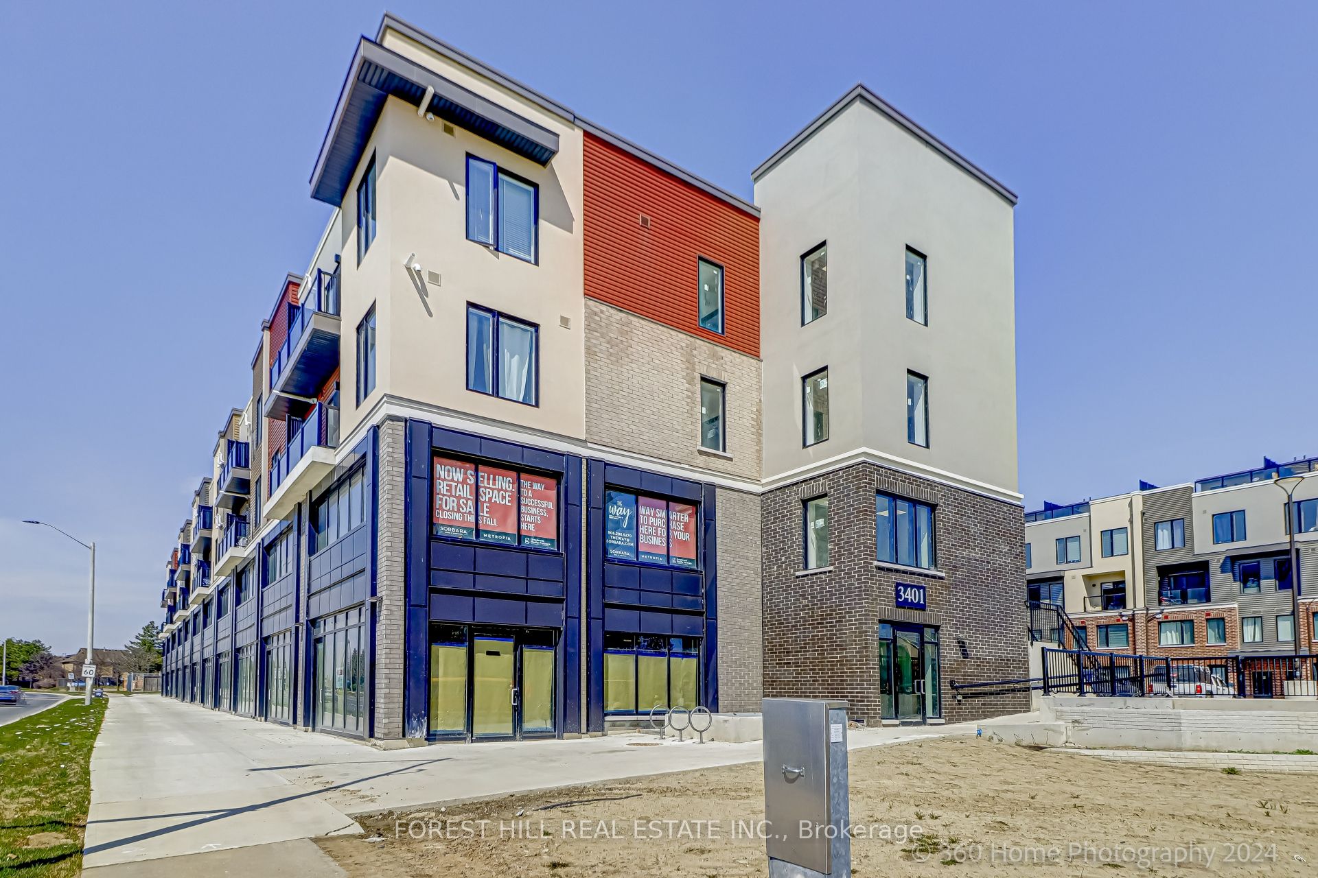 3401 Ridgeway Drive 305, Mississauga, ON L5L 0B9