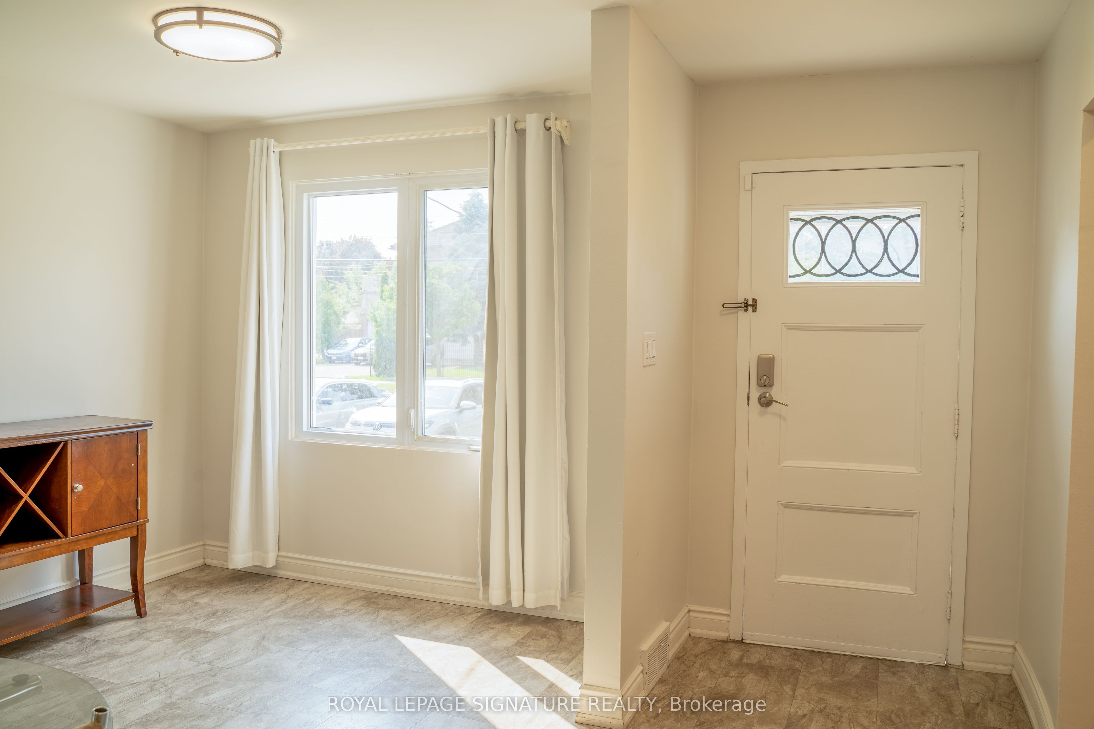 42 Kingsview Boulevard, Toronto, ON M9R 1T8 photo 3