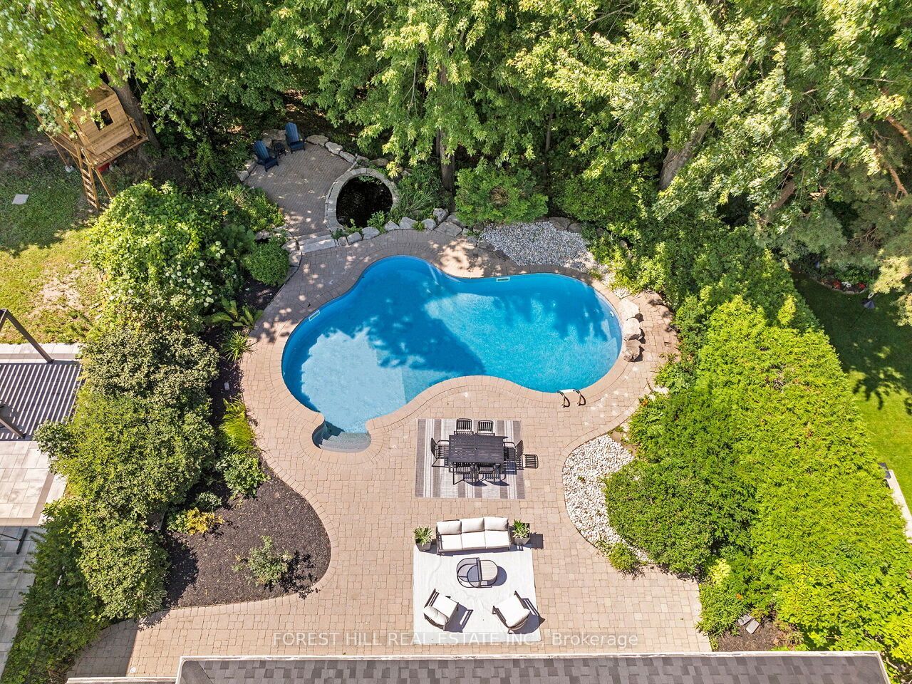 3582 Gallager Drive, Mississauga, ON L5C 2N6 photo 4