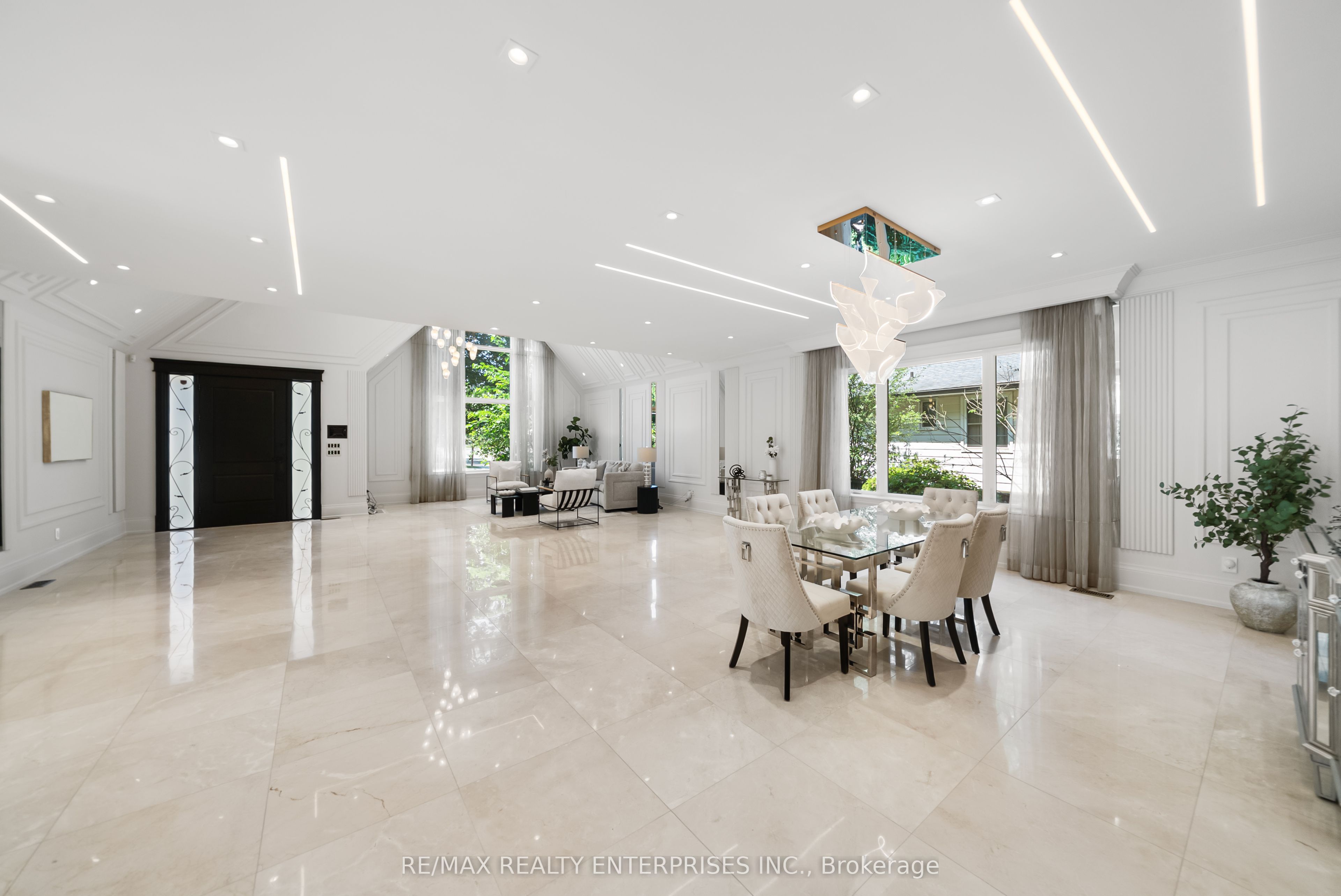 3168 Lakeshore Road W, Oakville, ON L6L 1J6 photo 5