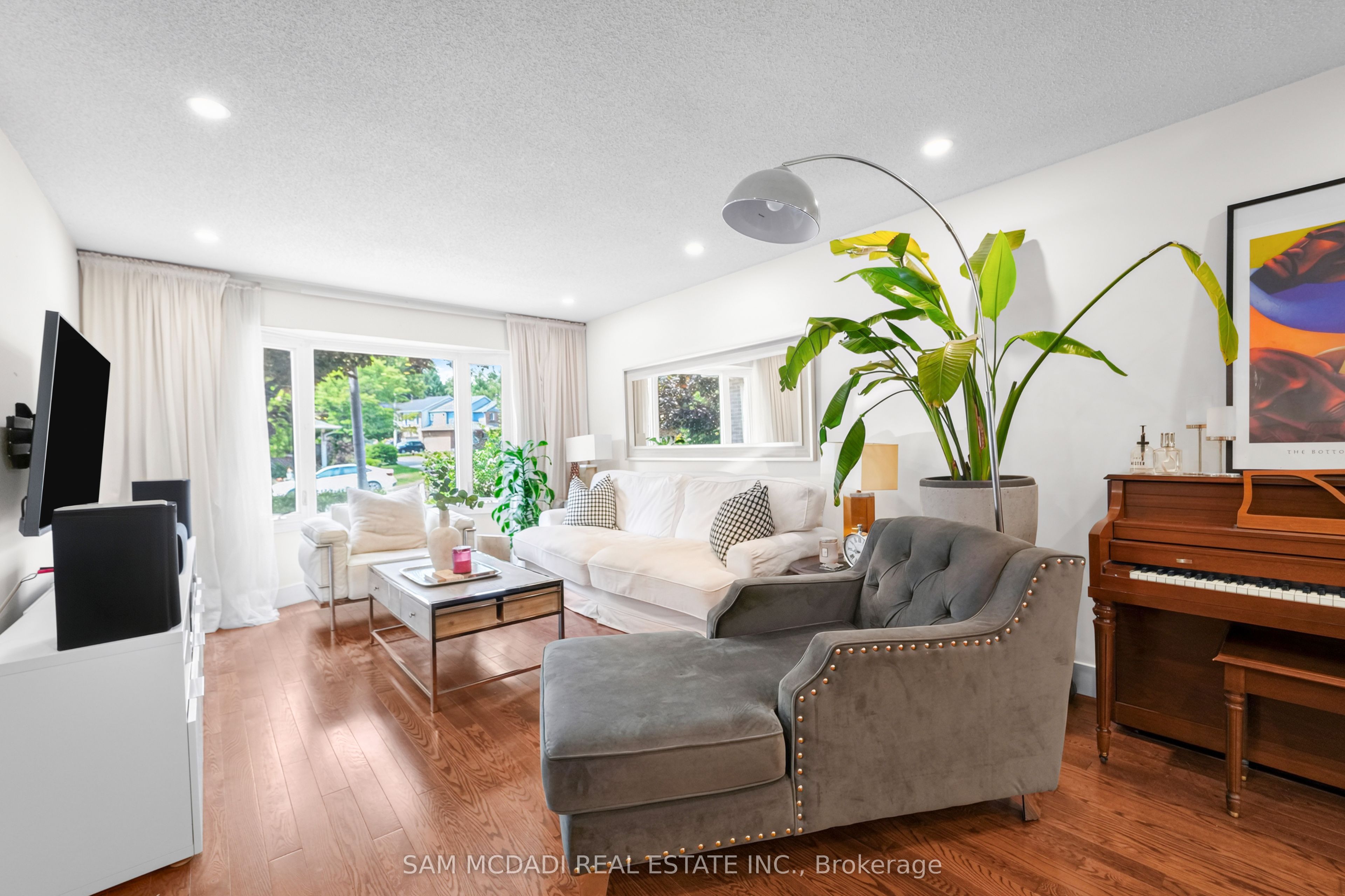 644 Sweetwater Place, Mississauga, ON L5H 3Y8 photo 5