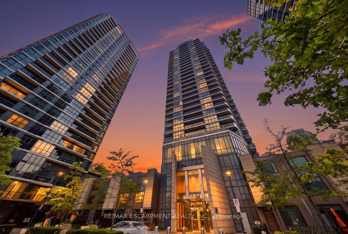 5 Valhalla Inn Road 2204, Toronto, ON M9B 0B1 photo 3