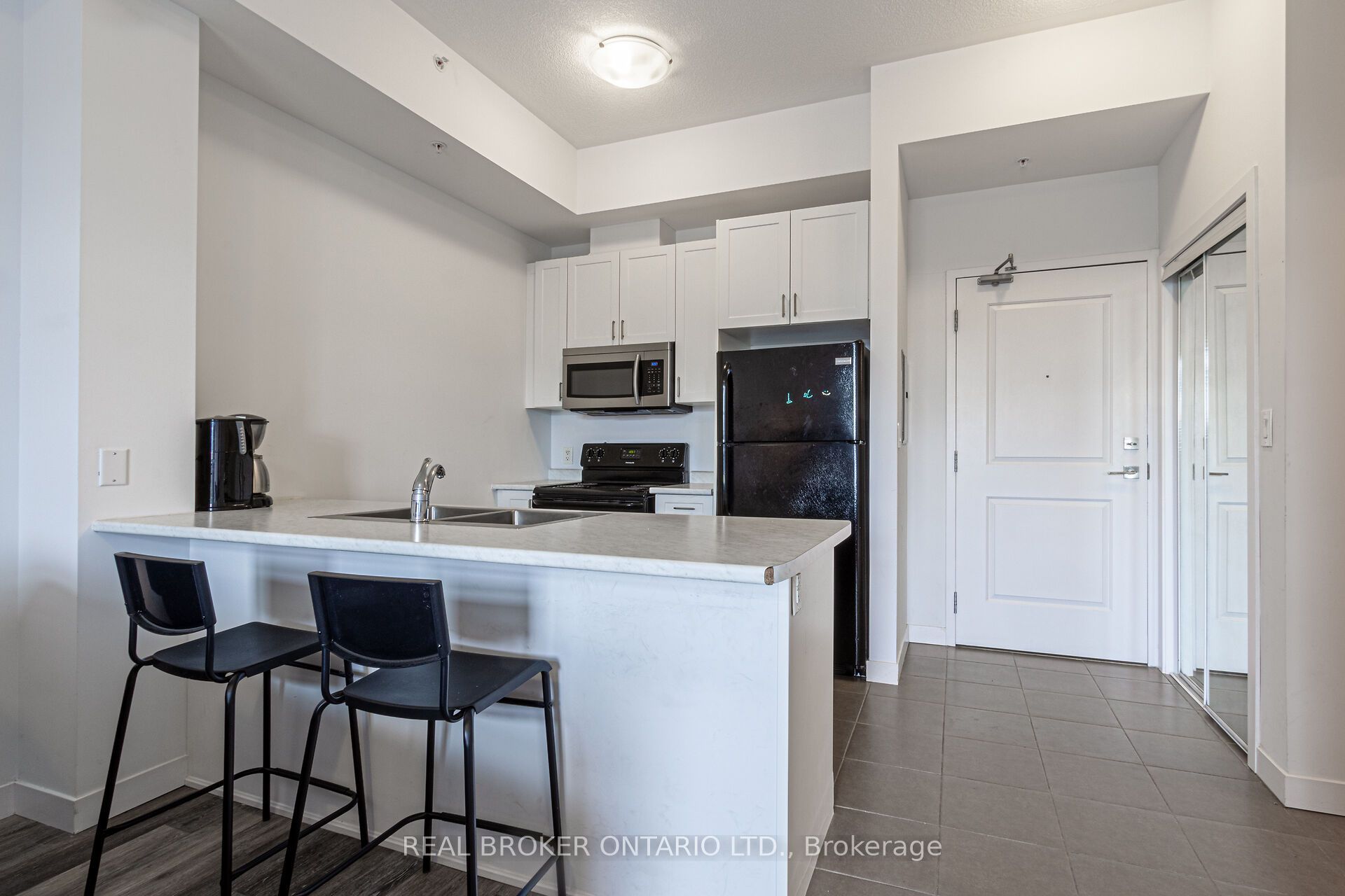 5010 Corporate Drive 407, Burlington, ON L7L 0H6 photo 5