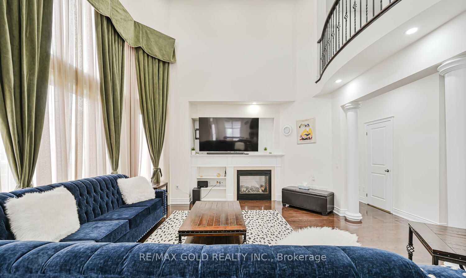 37 Scotchmere Crescent, Brampton, ON L6P 3A6 photo 5