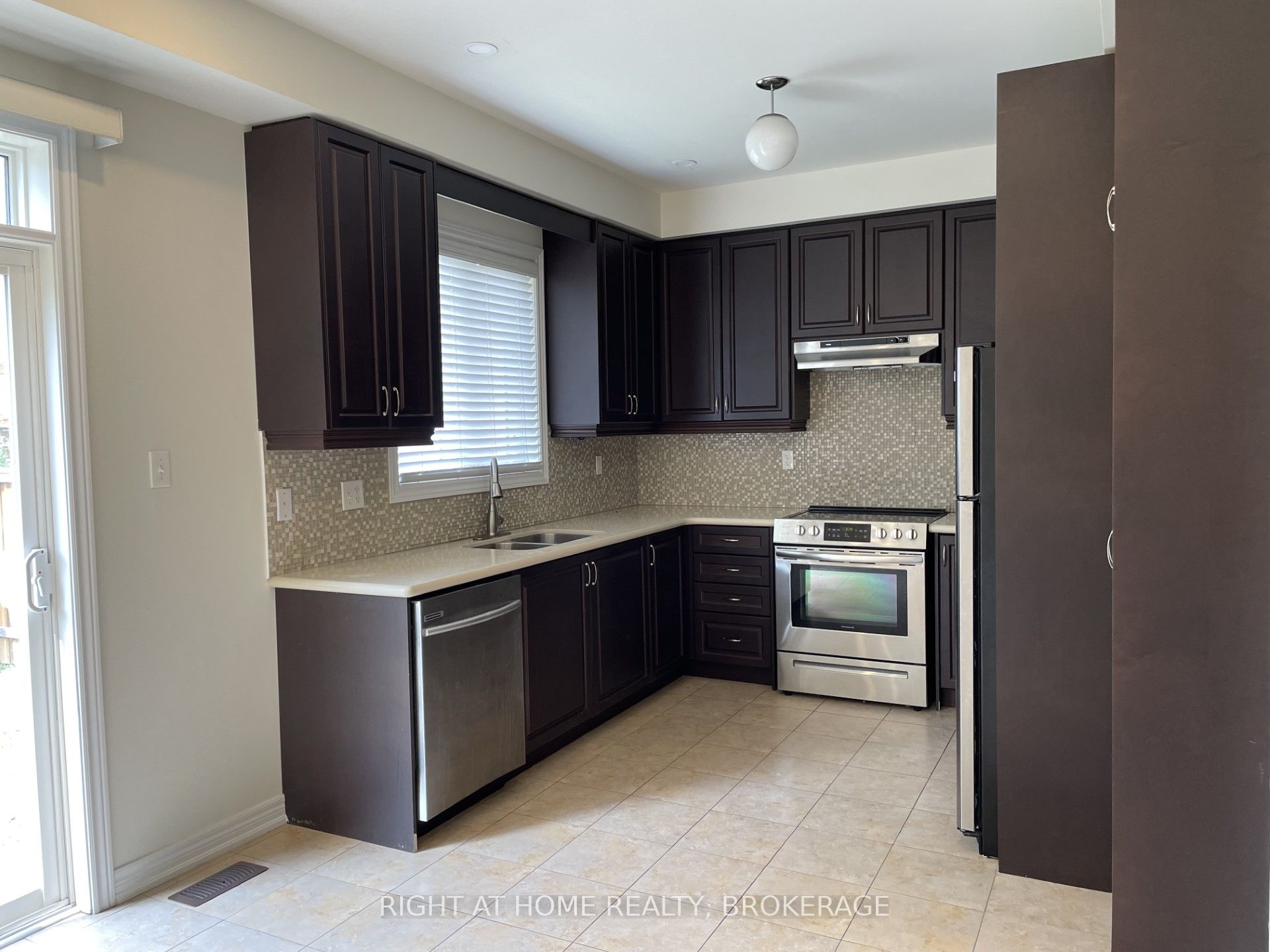 3211 Edwyna Drive, Mississauga, ON L5M 0V3 photo 5