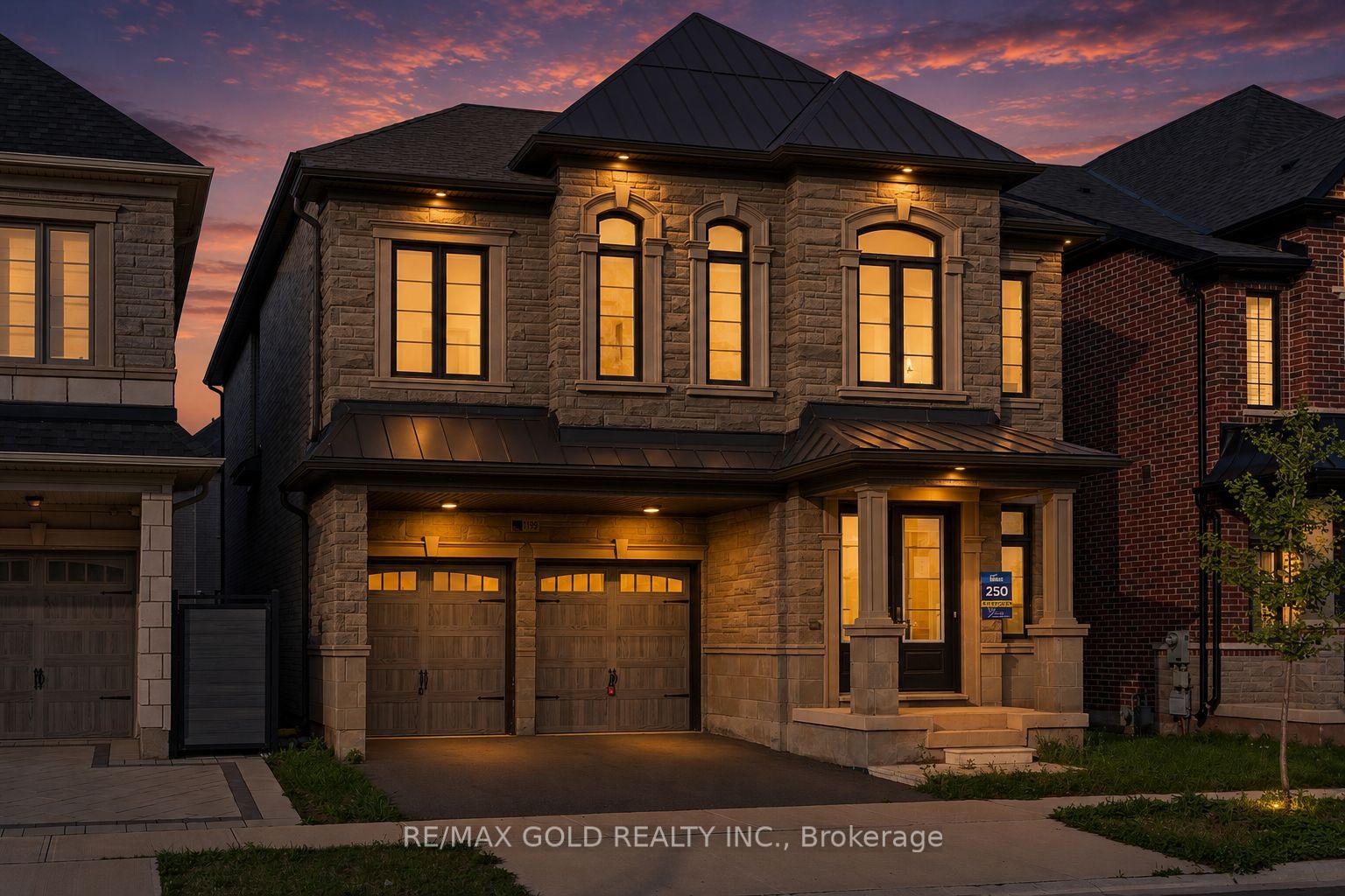 1199 QUEENS PLATE Road E, Oakville, ON L6M 5M4 photo 2
