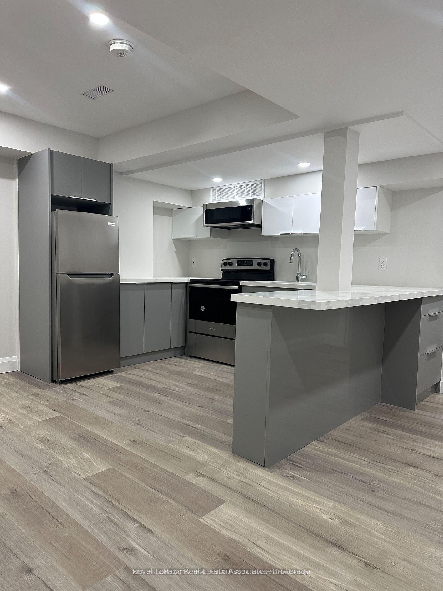 24 Hubbell Road, Brampton, ON L6Y 2A5 photo 3