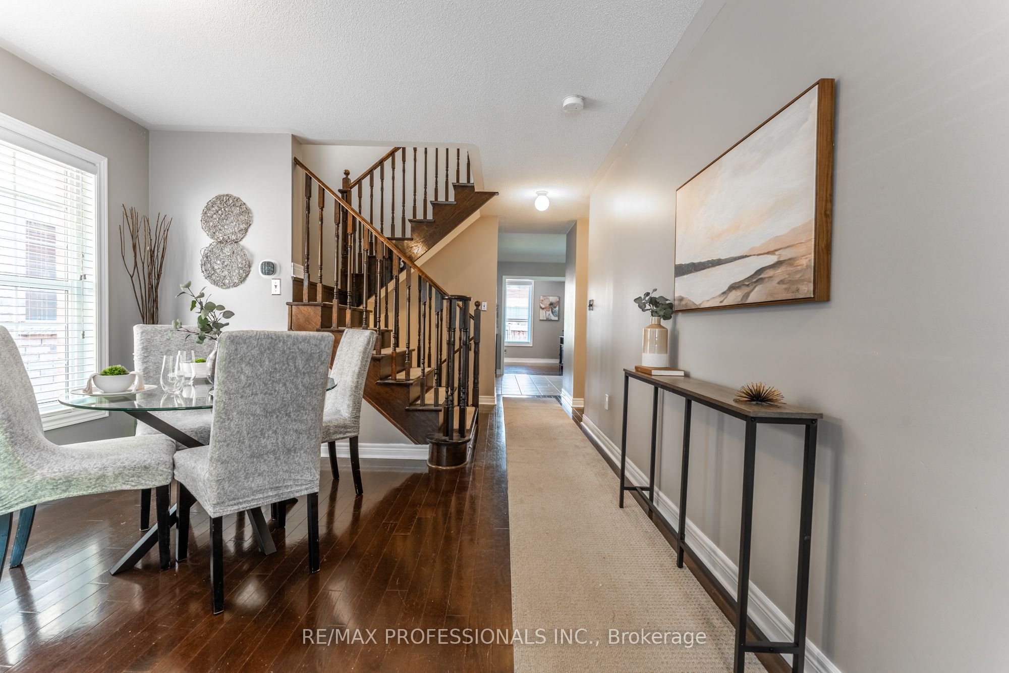 153 Weston Drive, Milton, ON L9T 0V6 photo 4