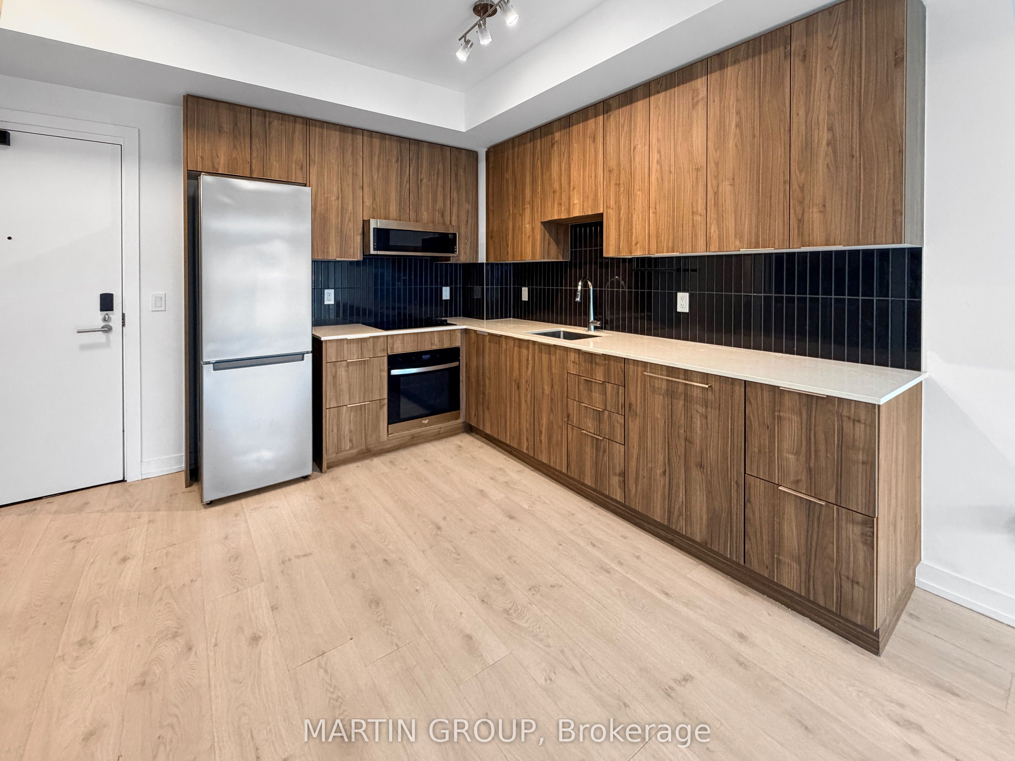 2501 Saw Whet Boulevard 519, Oakville, ON L6M 5N2 photo 4