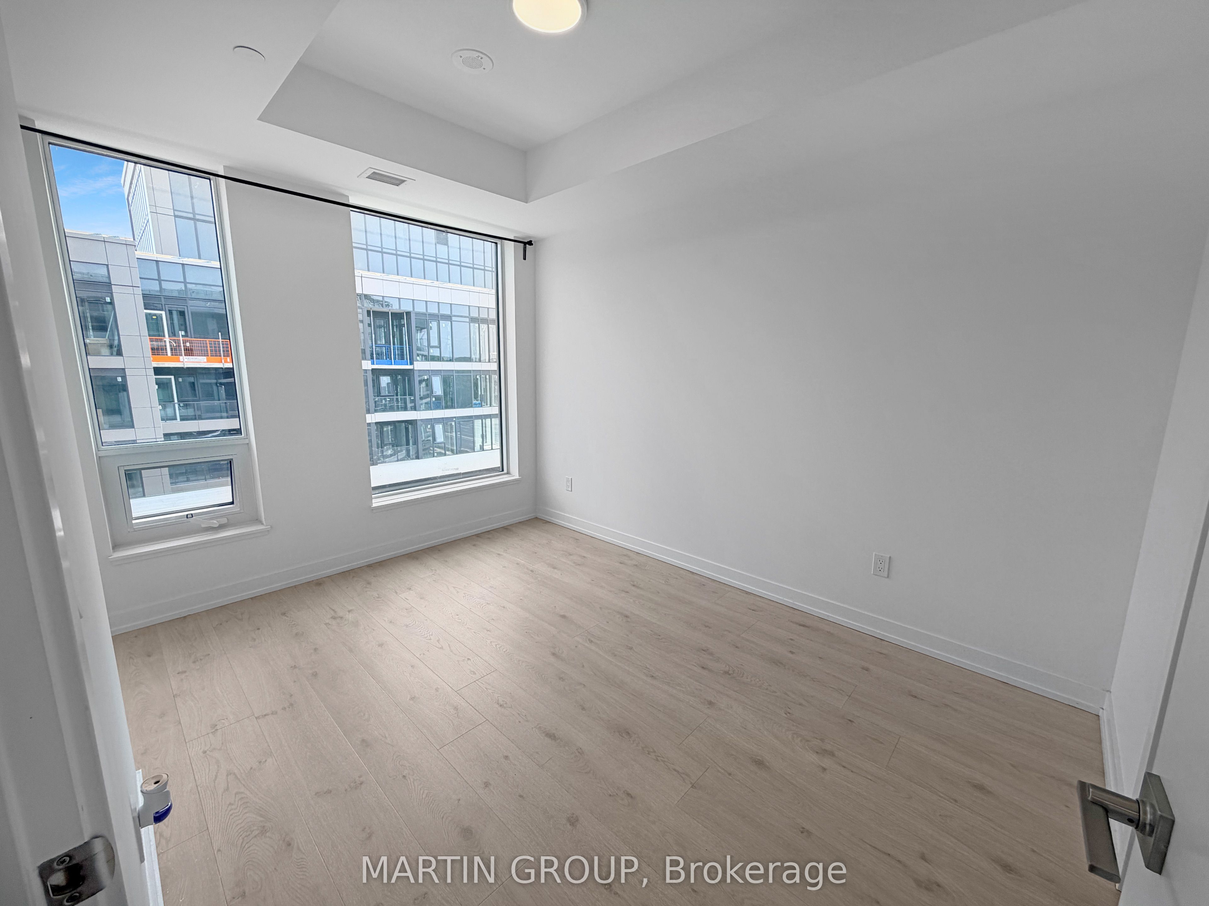 2501 Saw Whet Boulevard 519, Oakville, ON L6M 5N2 photo 5