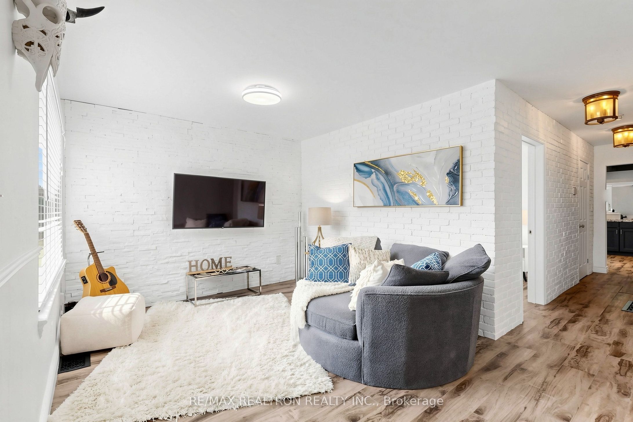 8 Villa Road, Toronto, ON M8W 1M5 photo 3