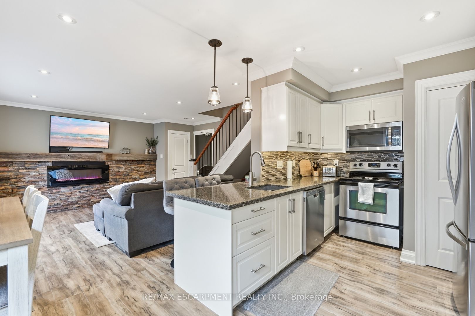 469 Claridge Road 6, Burlington, ON L7N 2S1 photo 4