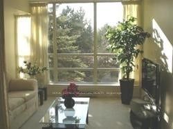 45 Kingsbridge Garden Circle 201, Mississauga, ON L5R 3K4 photo 4