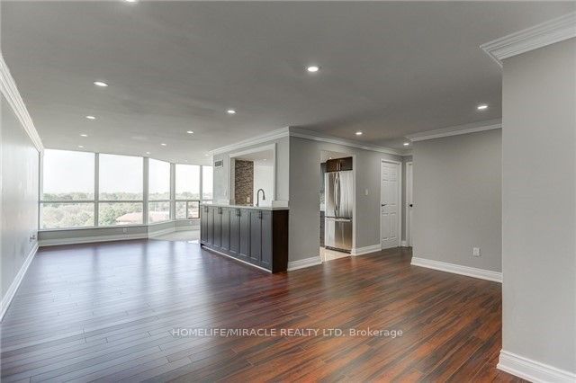 3 Rowntree Road 710, Toronto, ON M9V 5G8 photo 4