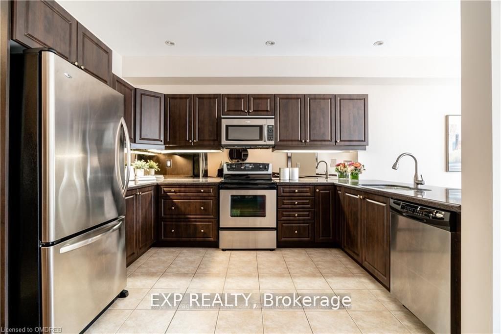1333 Kestell Boulevard, Oakville, ON L6H 0C8 photo 3