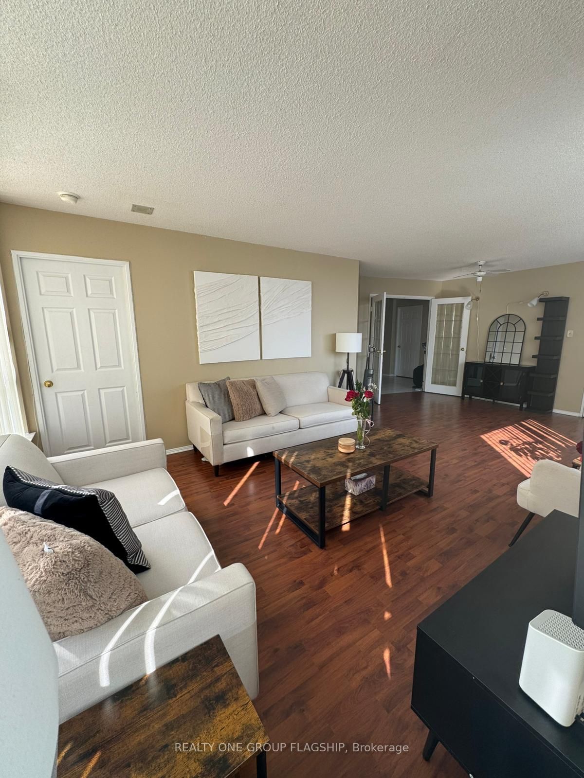 55 Elm Drive 604, Mississauga, ON L5B 3Z3 photo 4