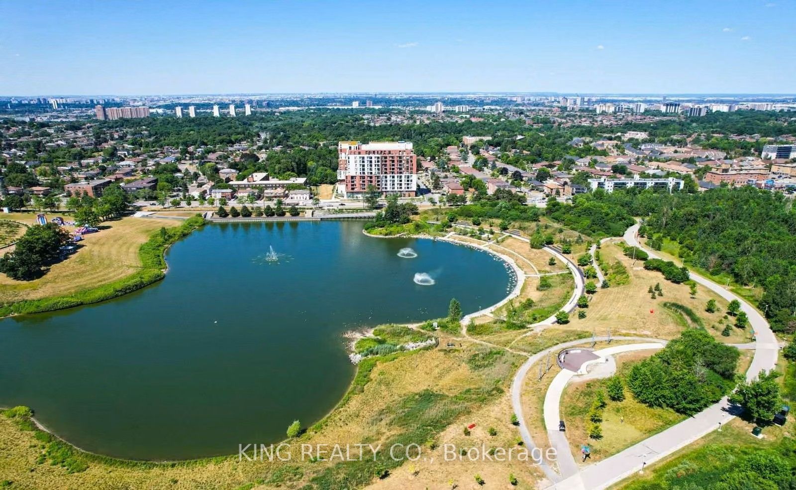 3100 Keele Street 327, Toronto, ON M3M 0E1 photo 4