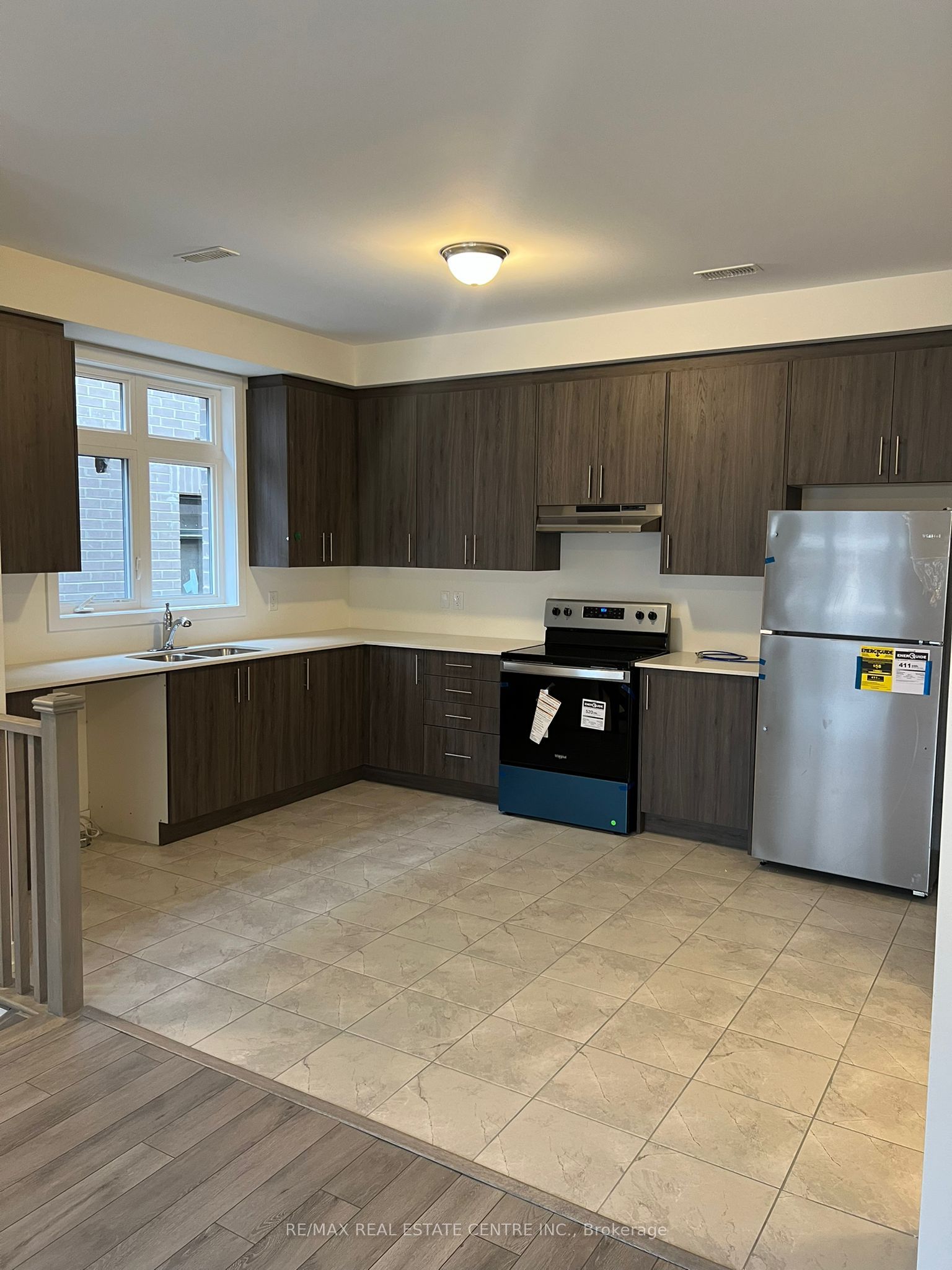 1551 Hilson Heights, Milton, ON L9E 1V5 photo 4