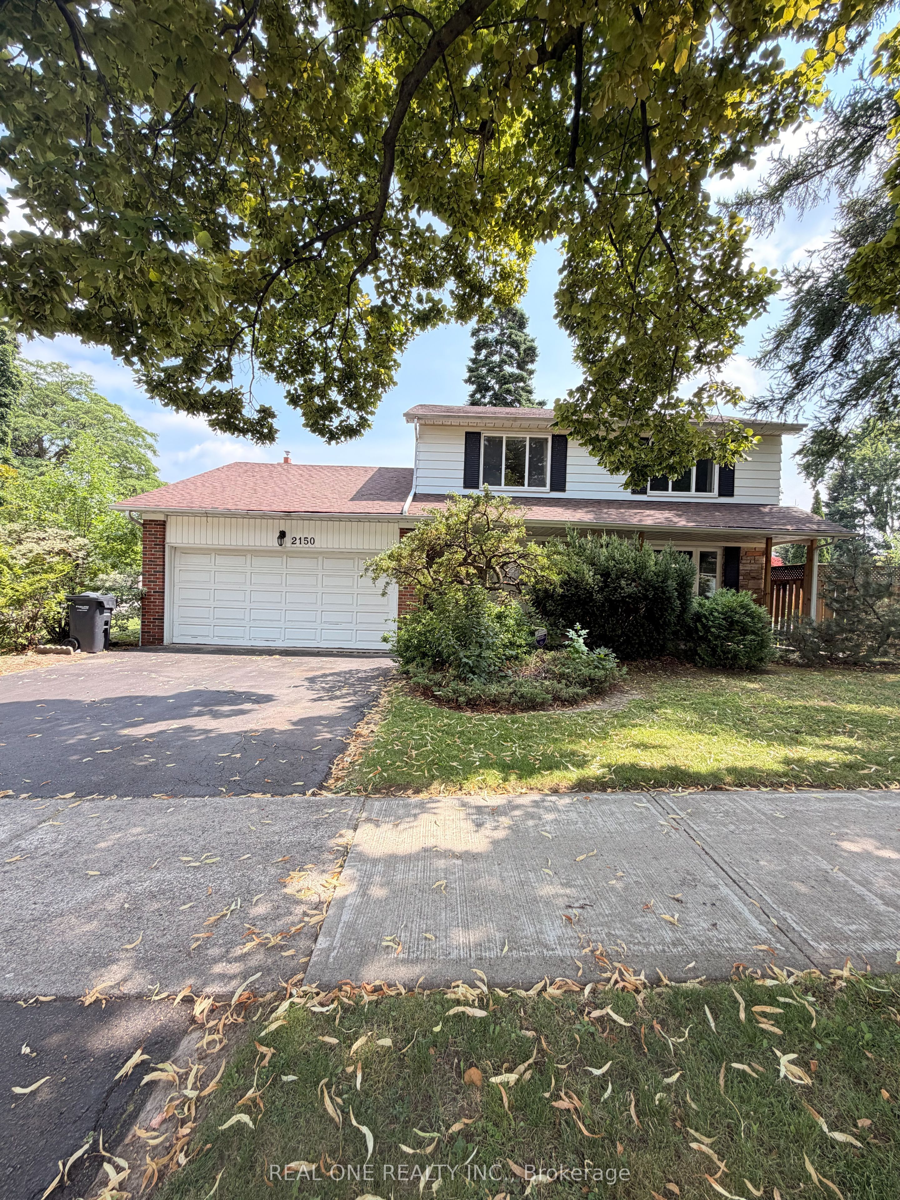 2150 Herridge Drive, Mississauga, ON L5K 1N6