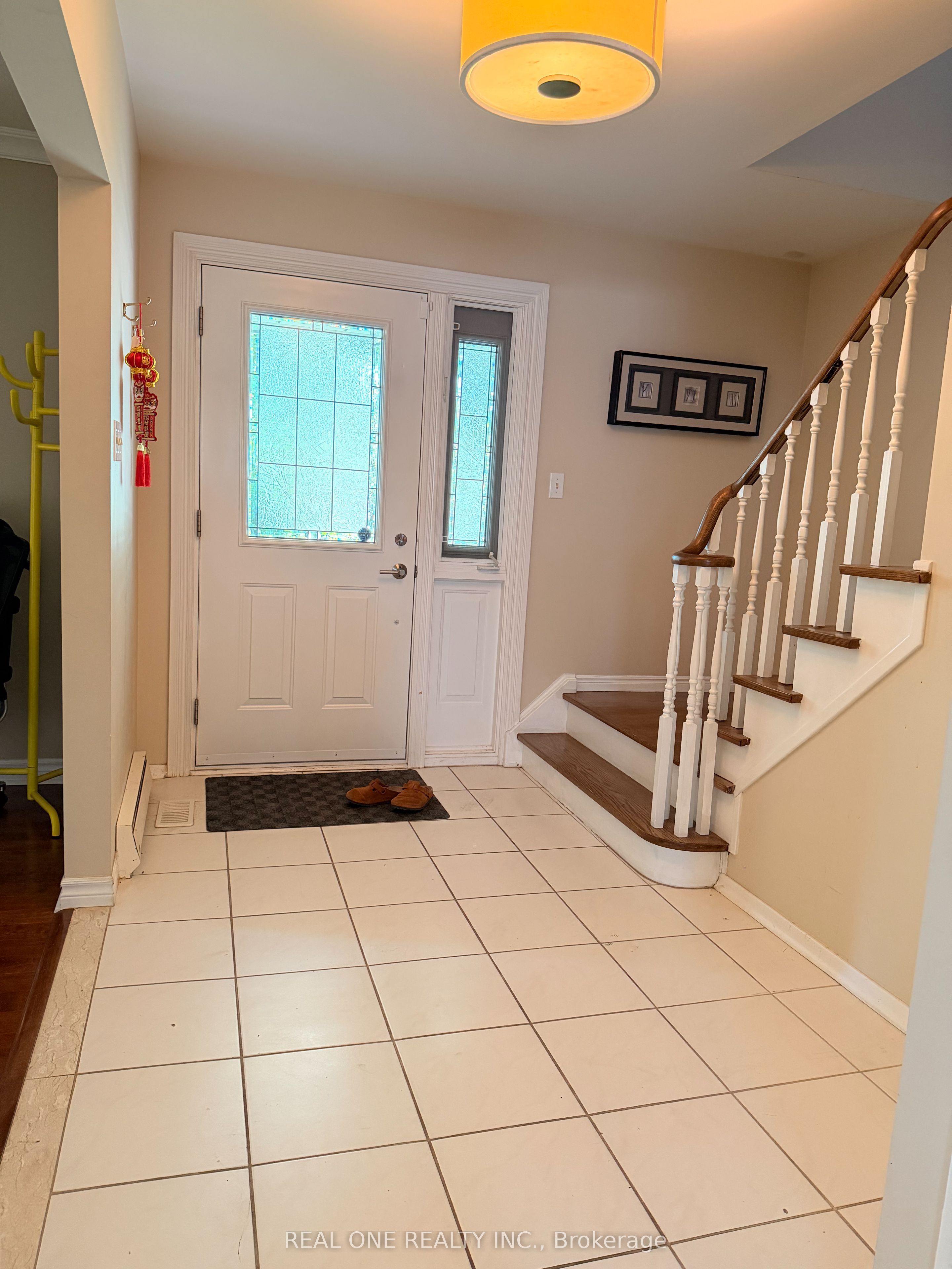 2150 Herridge Drive, Mississauga, ON L5K 1N6 photo 3