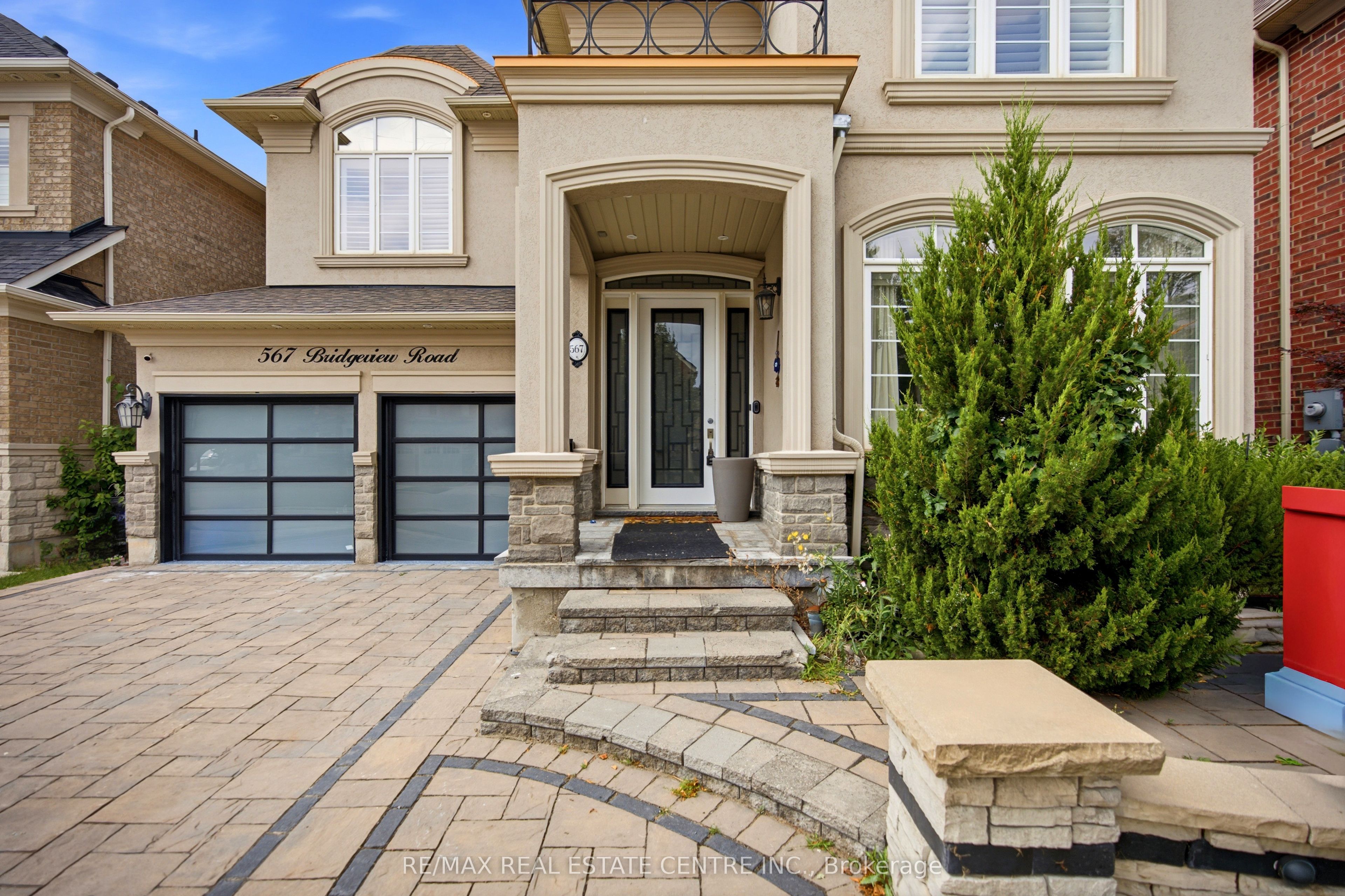 567 Bridgeview Road, Oakville, ON L6M 0P2 photo 2