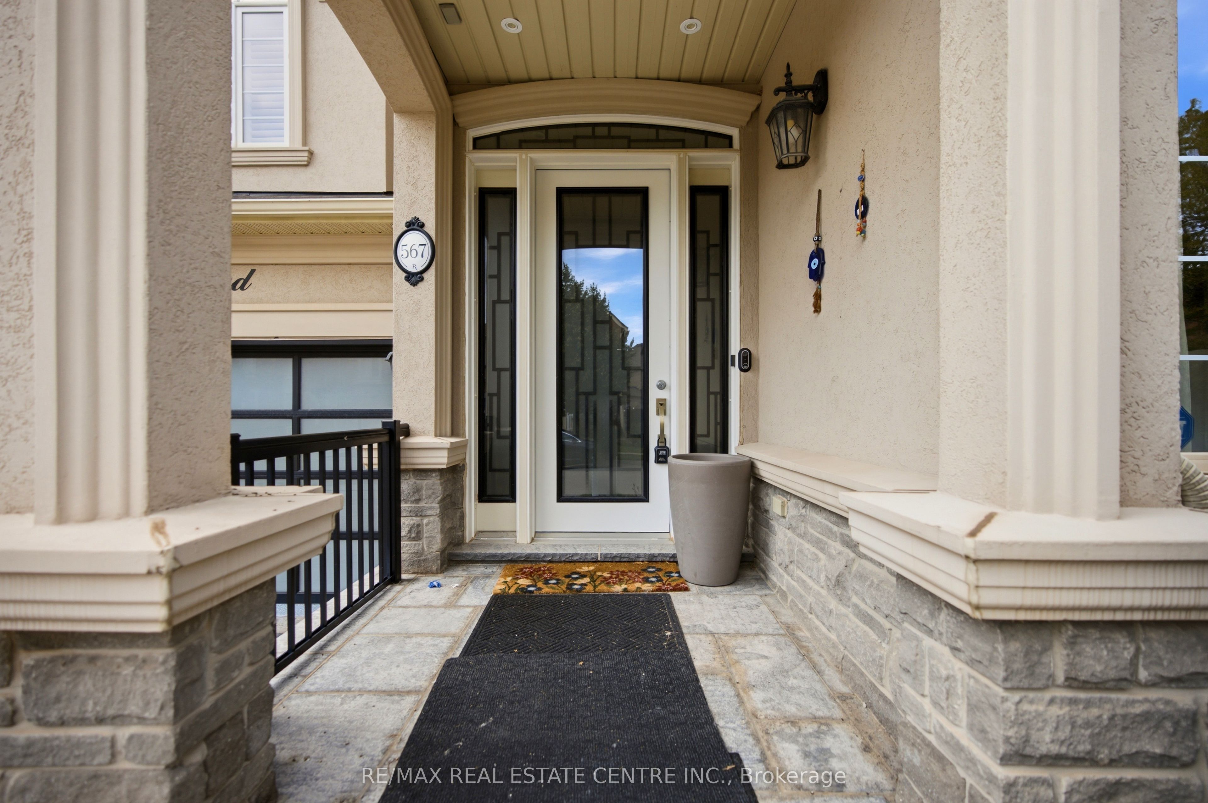 567 Bridgeview Road, Oakville, ON L6M 0P2 photo 3
