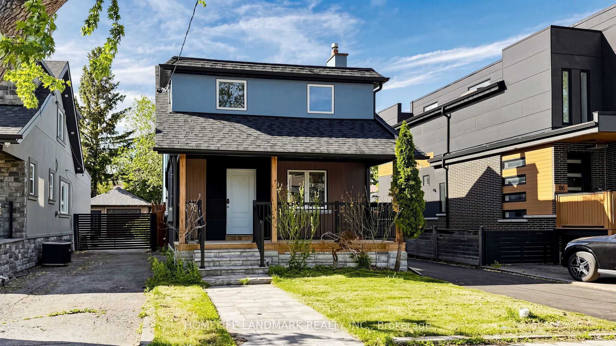 88 Waniska Avenue, Toronto, ON M8Y 1R3