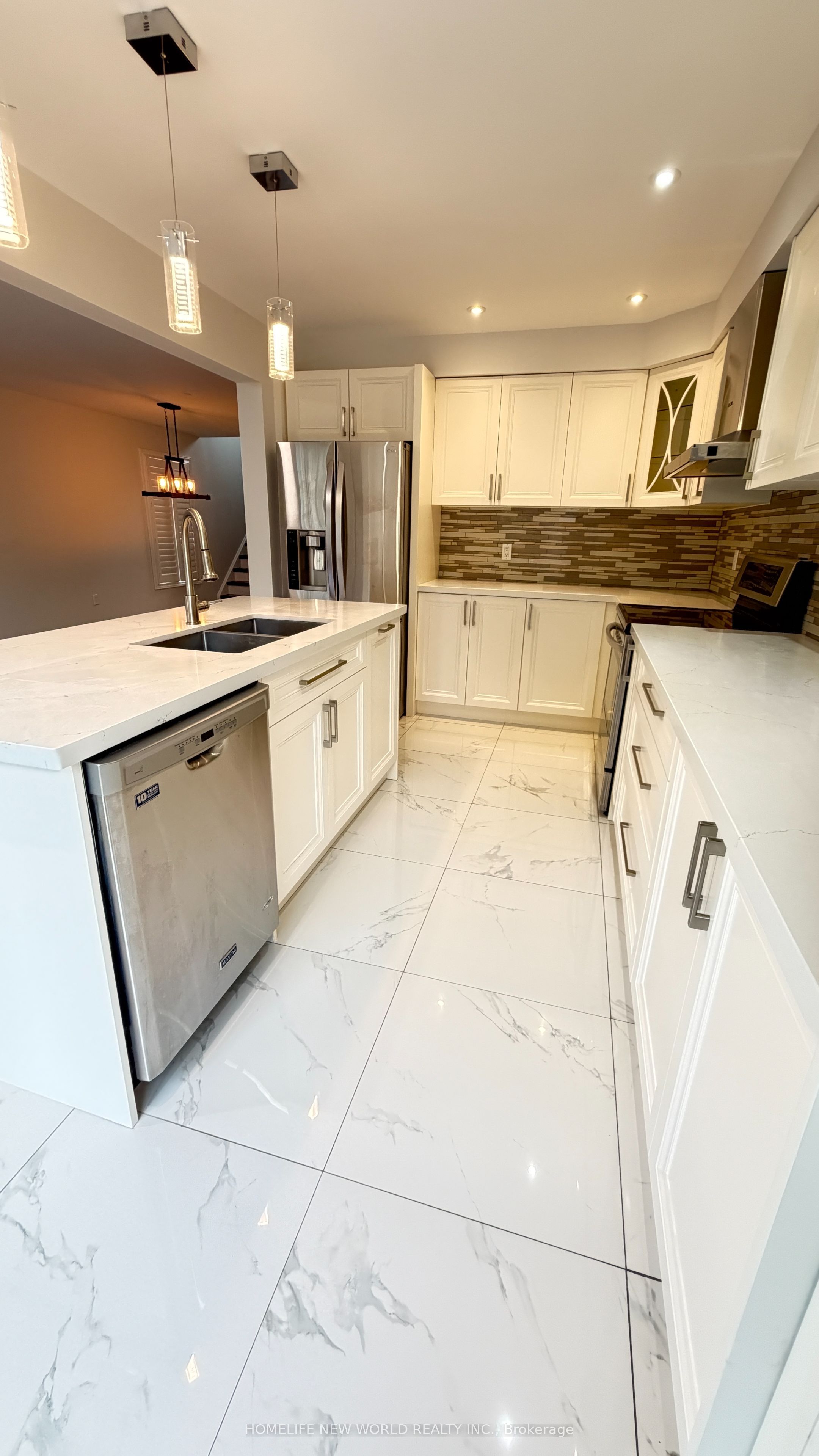 424 Levanna Lane, Oakville, ON L6H 6B8 photo 5
