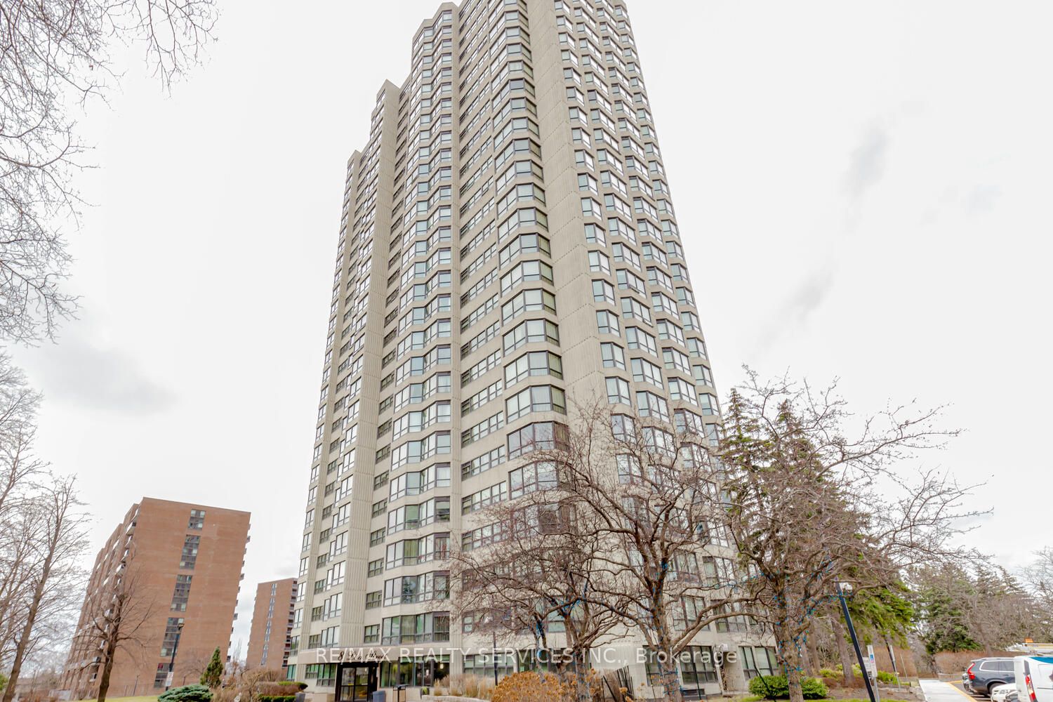 8 Lisa Street 1204, Brampton, ON L6T 4S6