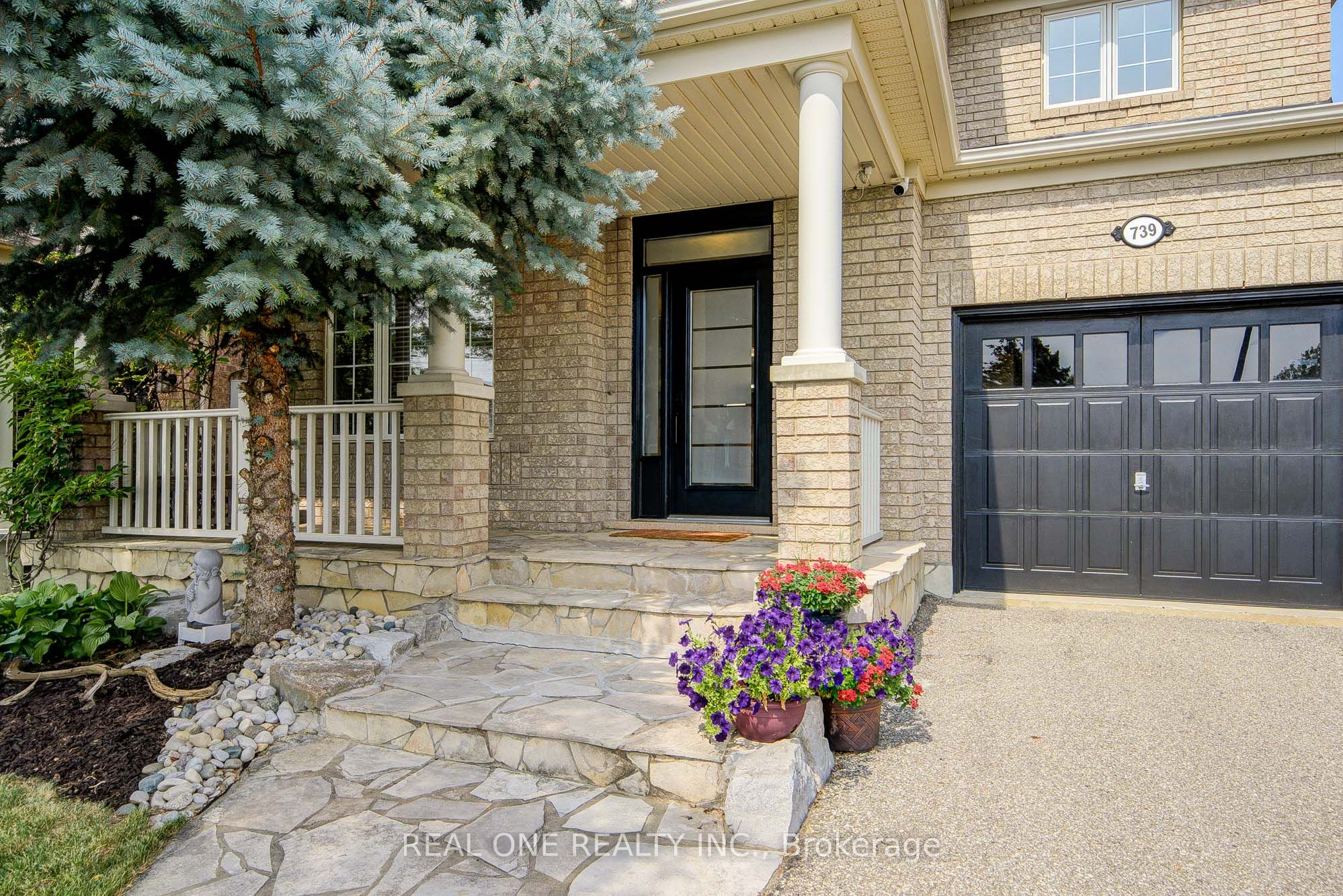 739 Philbrook Drive, Milton, ON L9T 0E9 photo 3