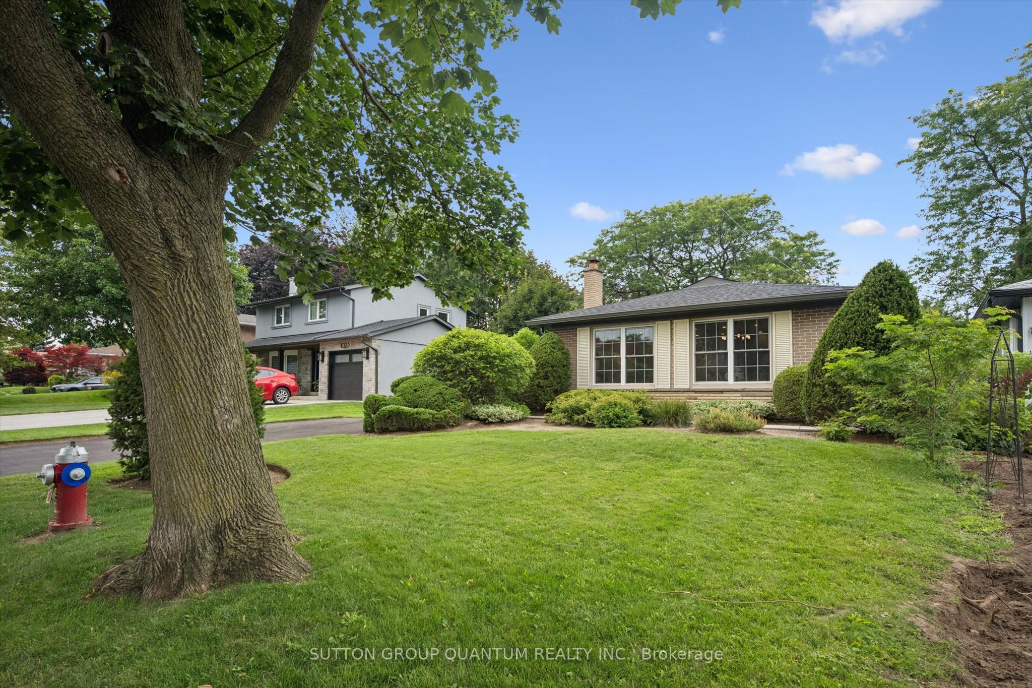 1027 Argus Drive, Mississauga, ON L4Y 2L9 photo 4