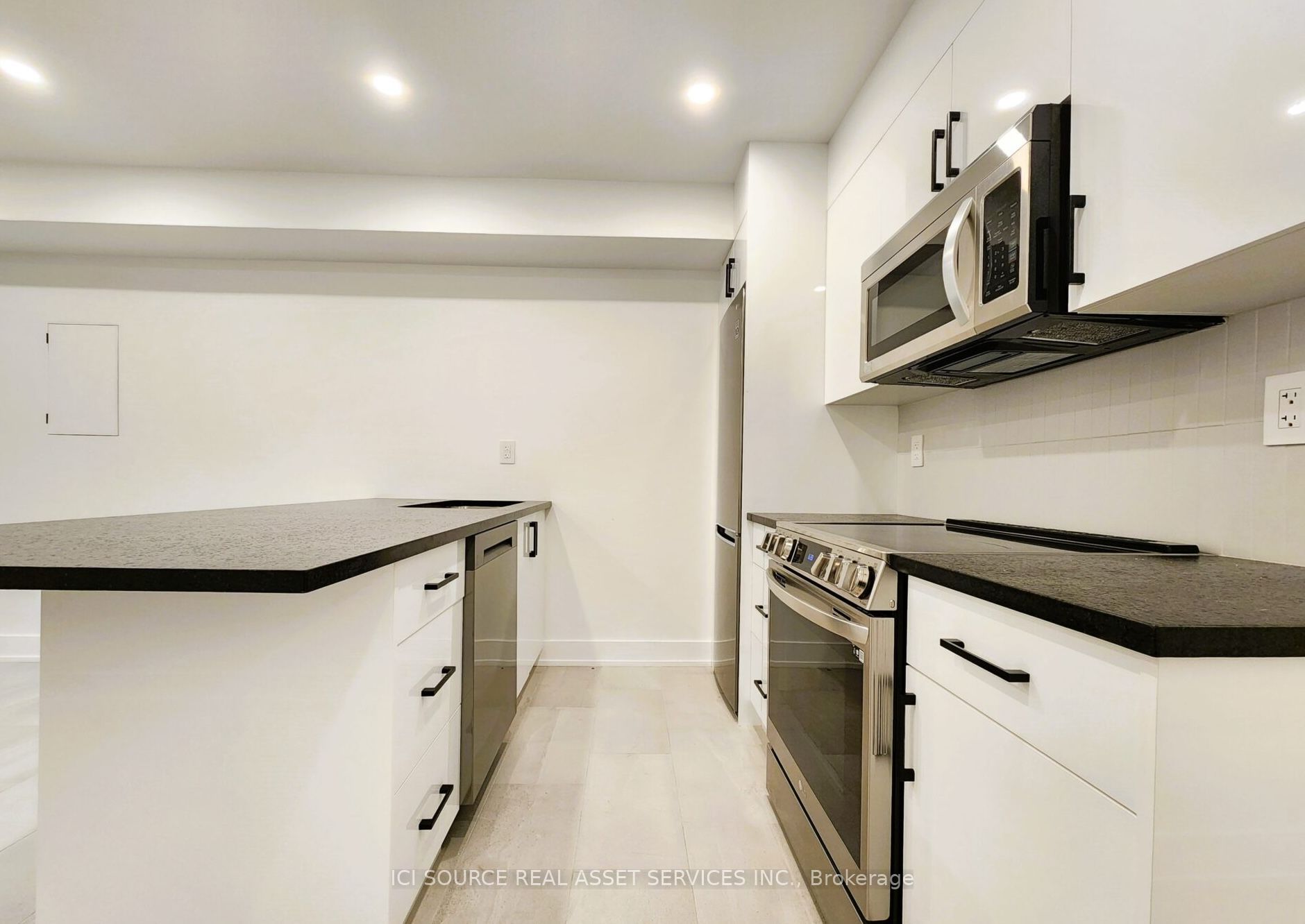 95 Hallam Street Lower Unit (Unit #1), Toronto, ON M6H 1W7 photo 5