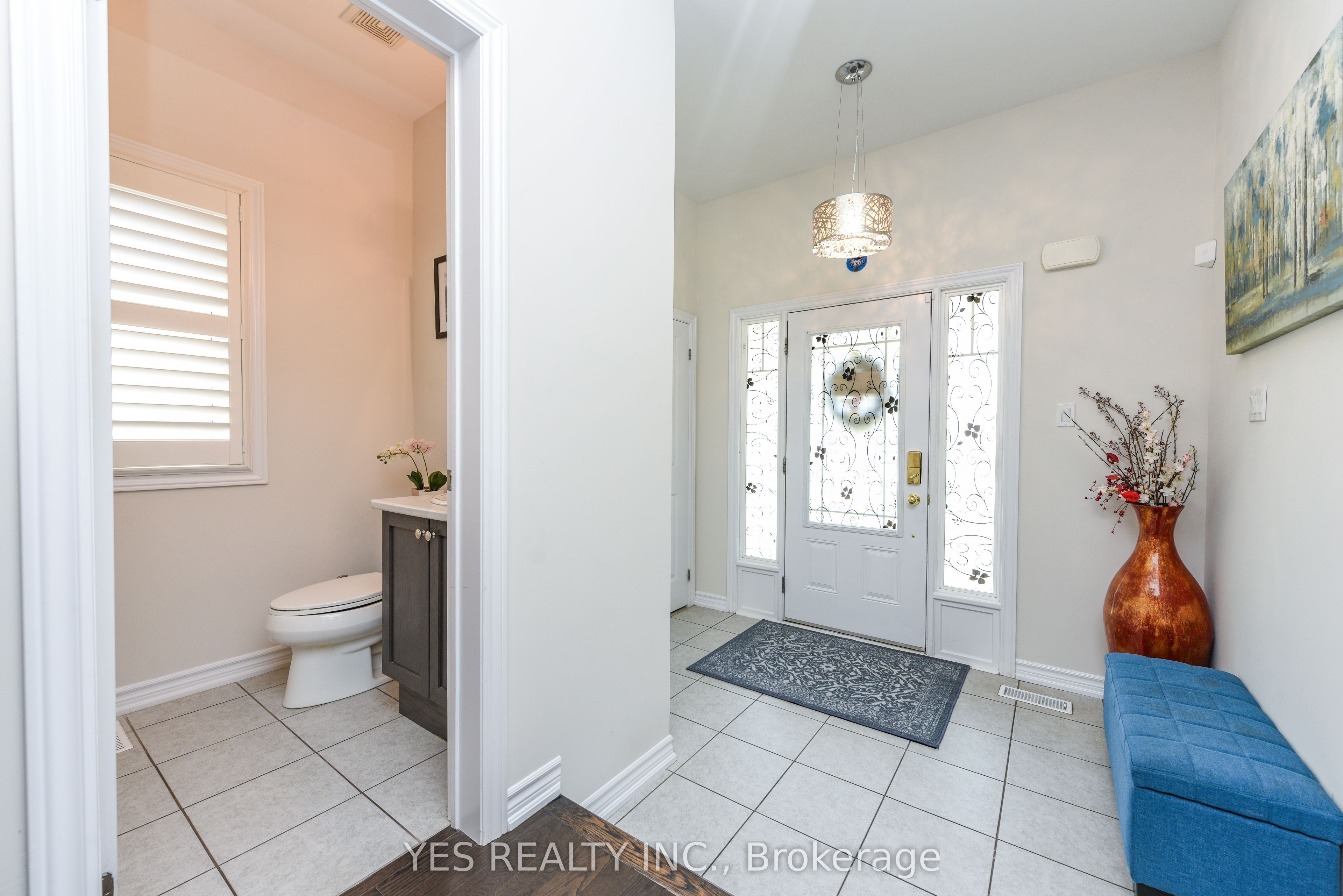 10 Masken Circle, Brampton, ON L7A 4J2 photo 5