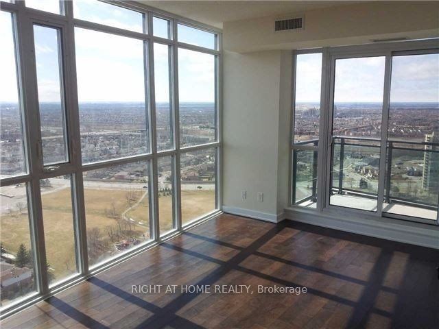 4099 Brickstone Mews Parkway 2706, Mississauga, ON L5B 3M8 photo 2