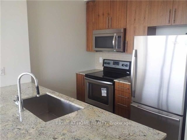 4099 Brickstone Mews Parkway 2706, Mississauga, ON L5B 3M8 photo 3