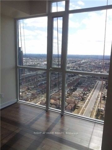 4099 Brickstone Mews Parkway 2706, Mississauga, ON L5B 3M8 photo 5