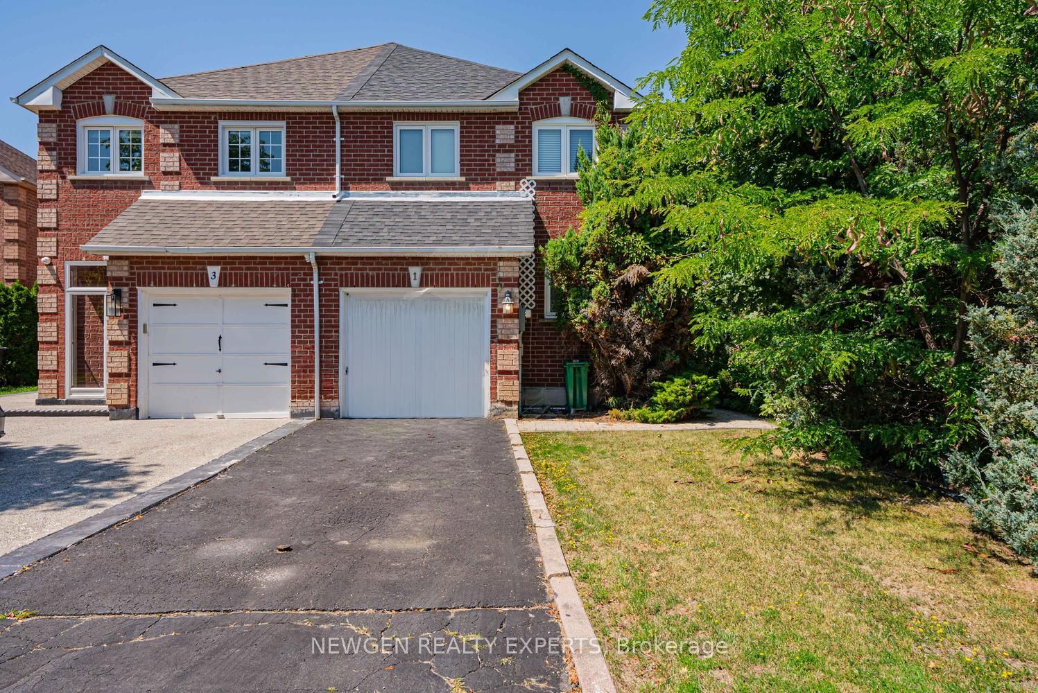 1 Kitto Court, Brampton, ON L6Y 4Z2