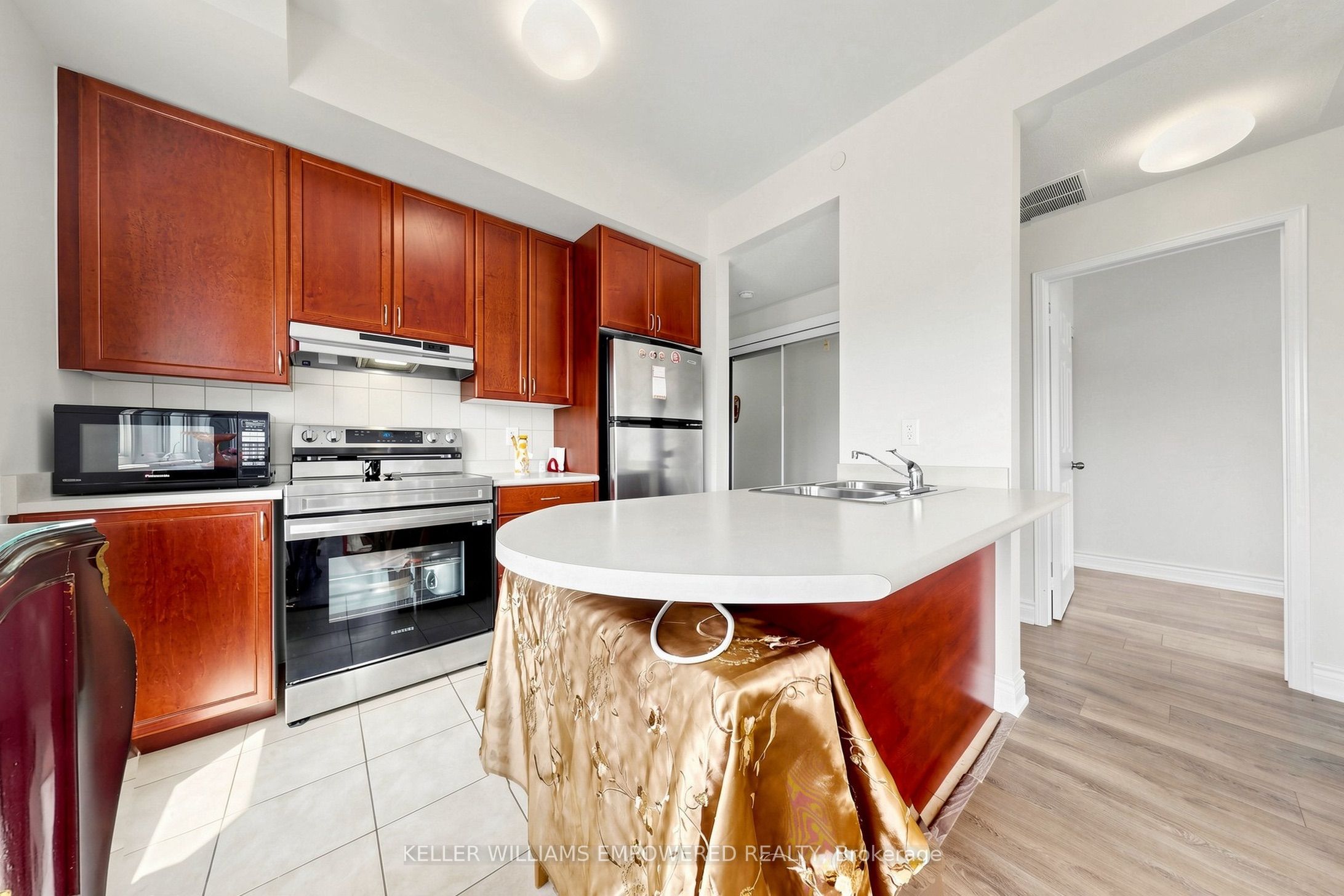 5170 Winston Churchill Boulevard 311, Mississauga, ON L5M 0P2 photo 4