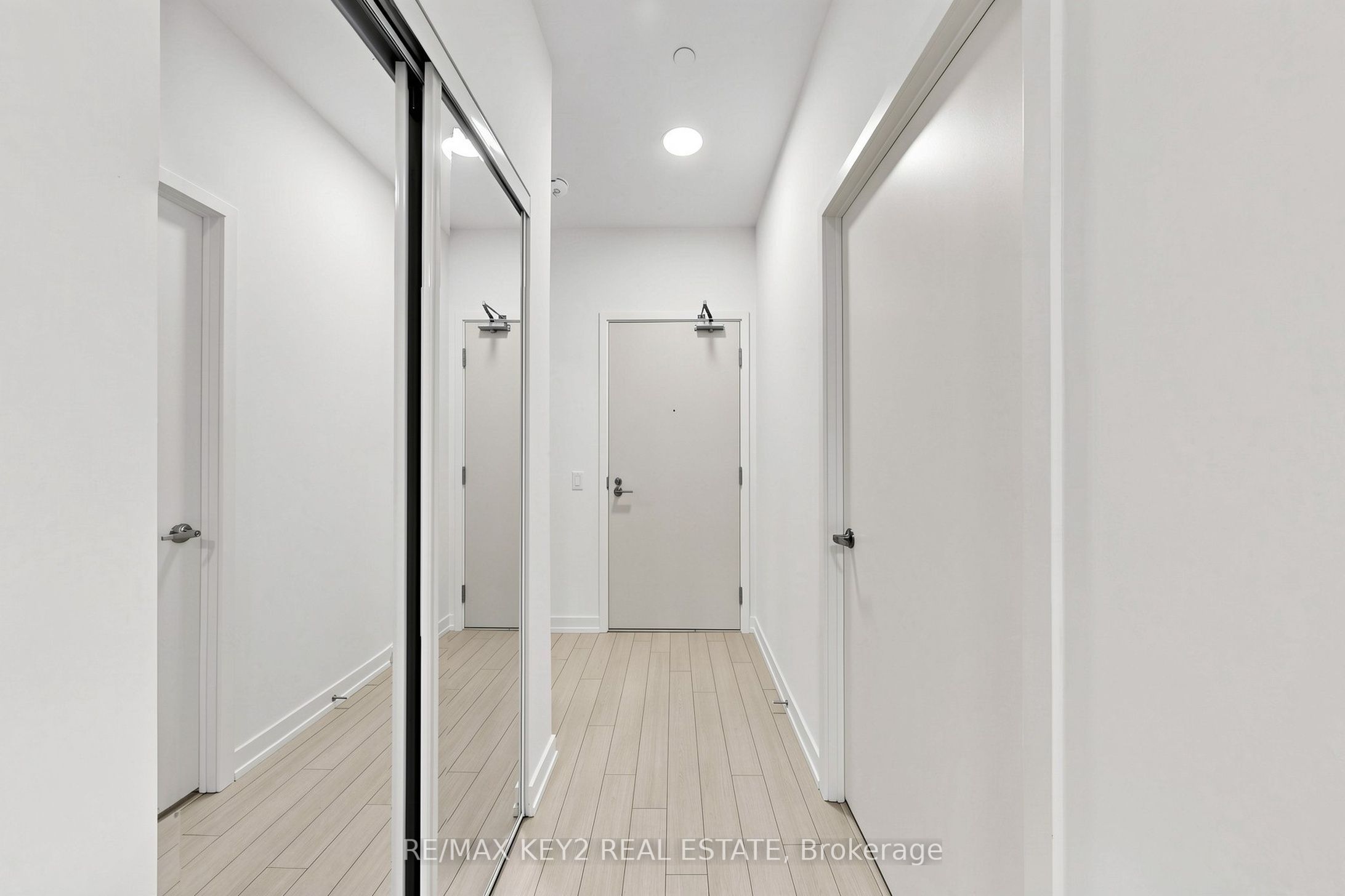 4010 Eglinton Avenue W 710, Toronto, ON M9A 0G5 photo 5
