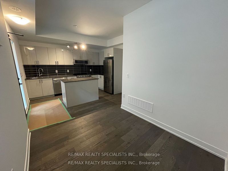 1095 Douglas Mccurdy Comm 157, Mississauga, ON L5G 1H9 photo 4