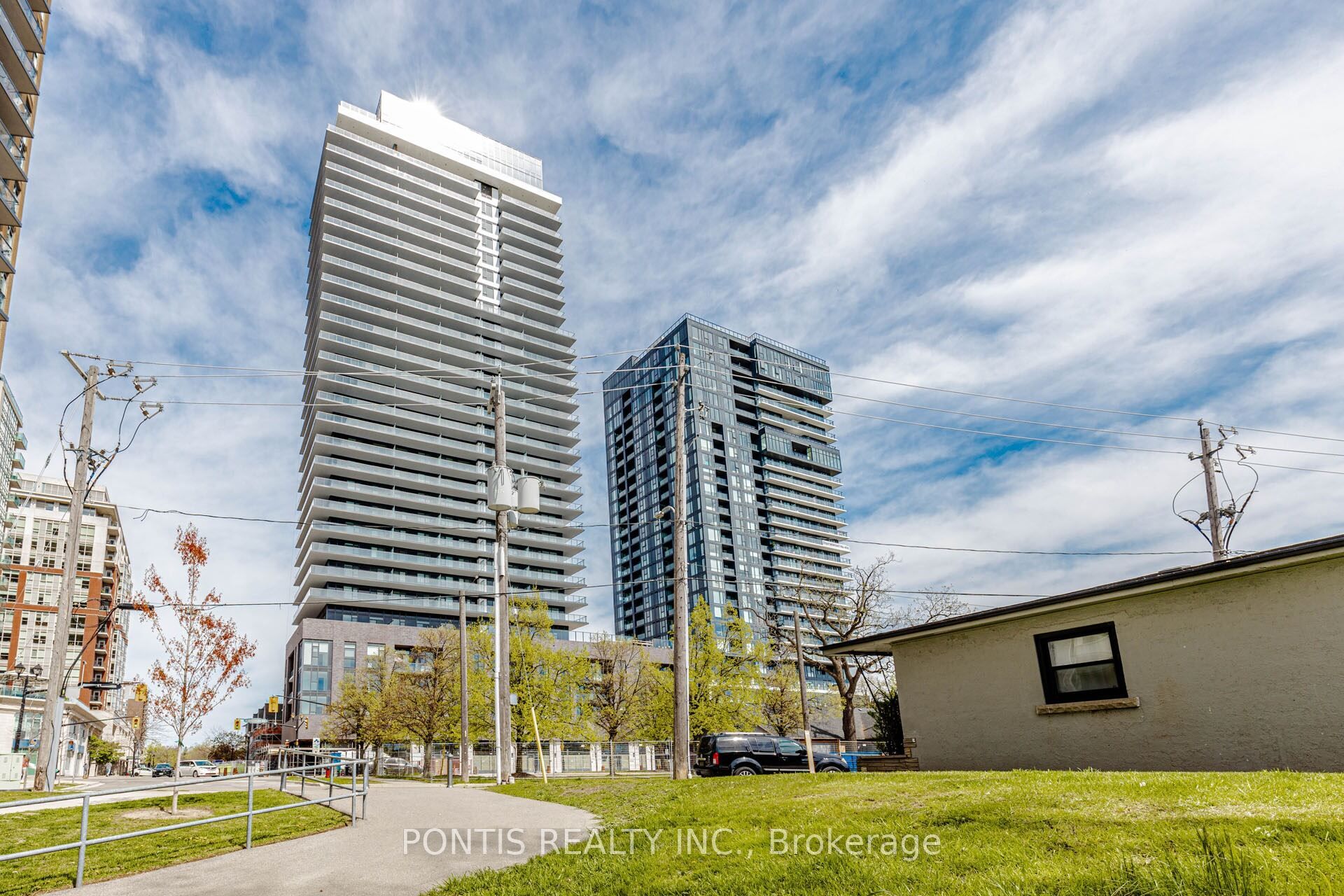 2075 LAKESHORE Road 404, Burlington, ON L7R 1E2 photo 2