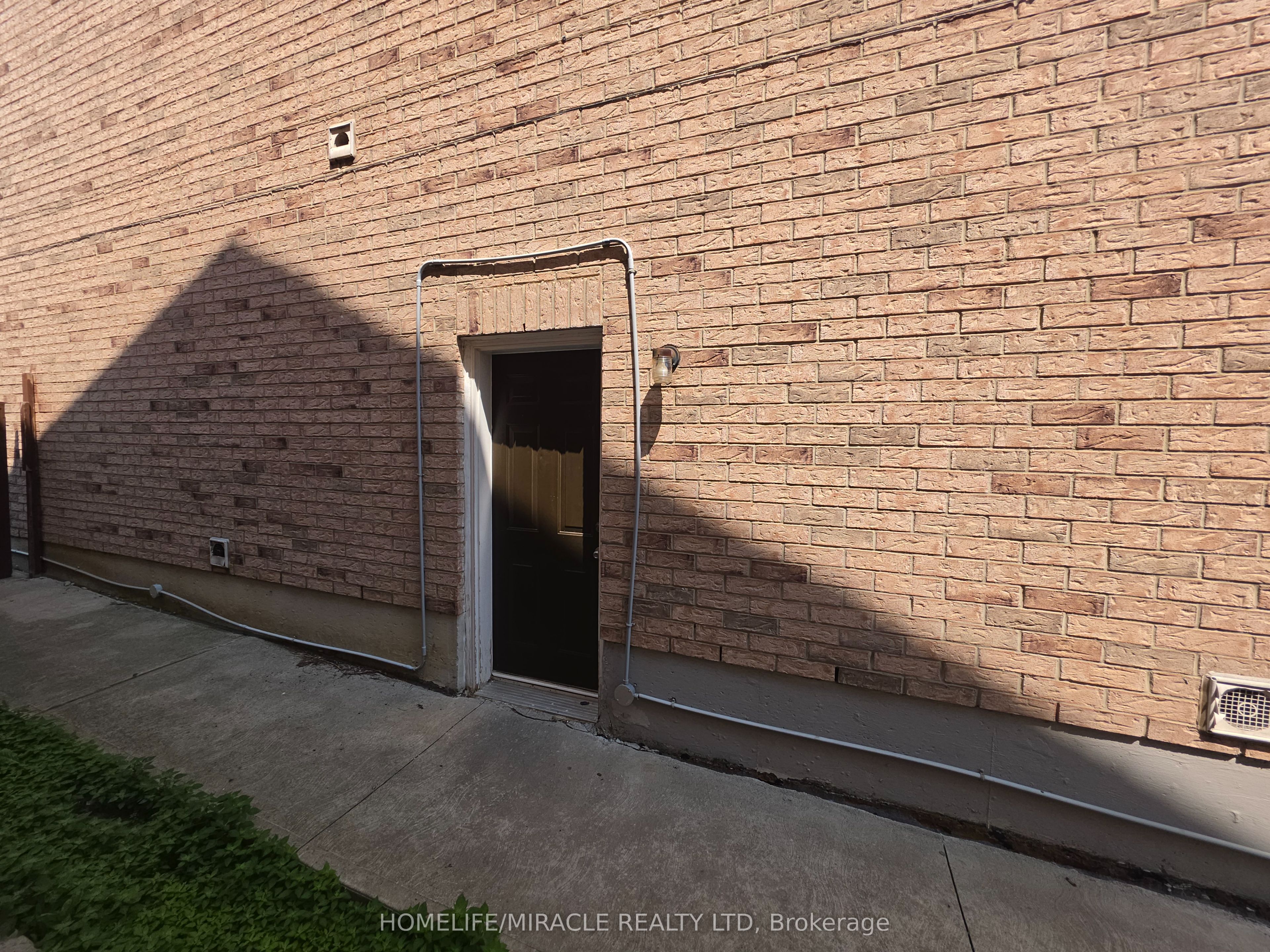 59 Rollingwood Drive Basement, Brampton, ON L6Y 5R1 photo 4