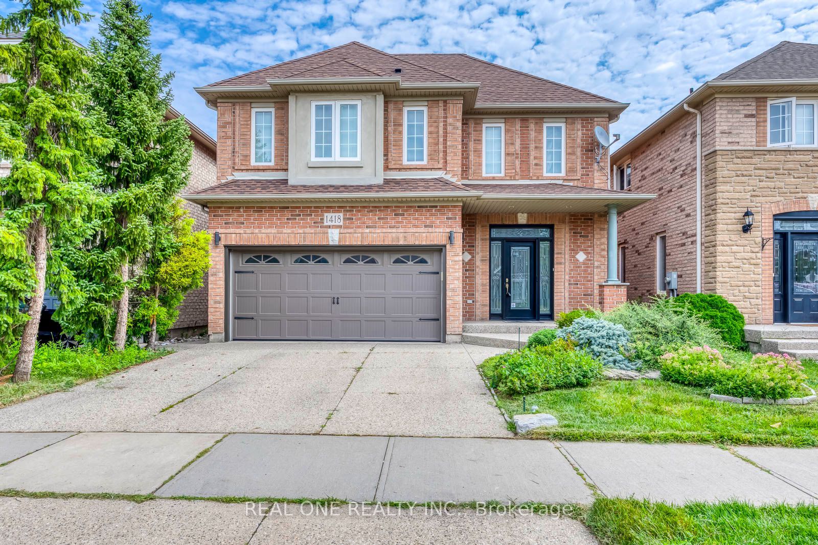 1418 Gulledge Trail, Oakville, ON L6M 3Z9 photo 2
