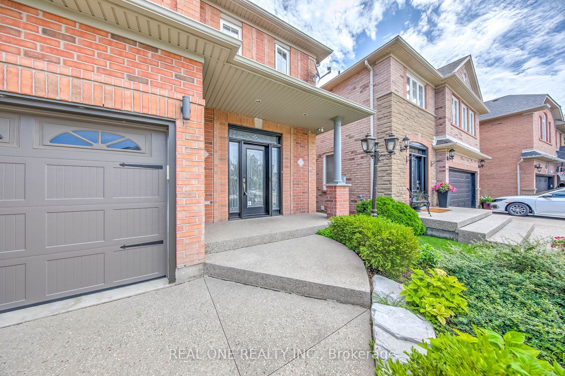 1418 Gulledge Trail, Oakville, ON L6M 3Z9 photo 4