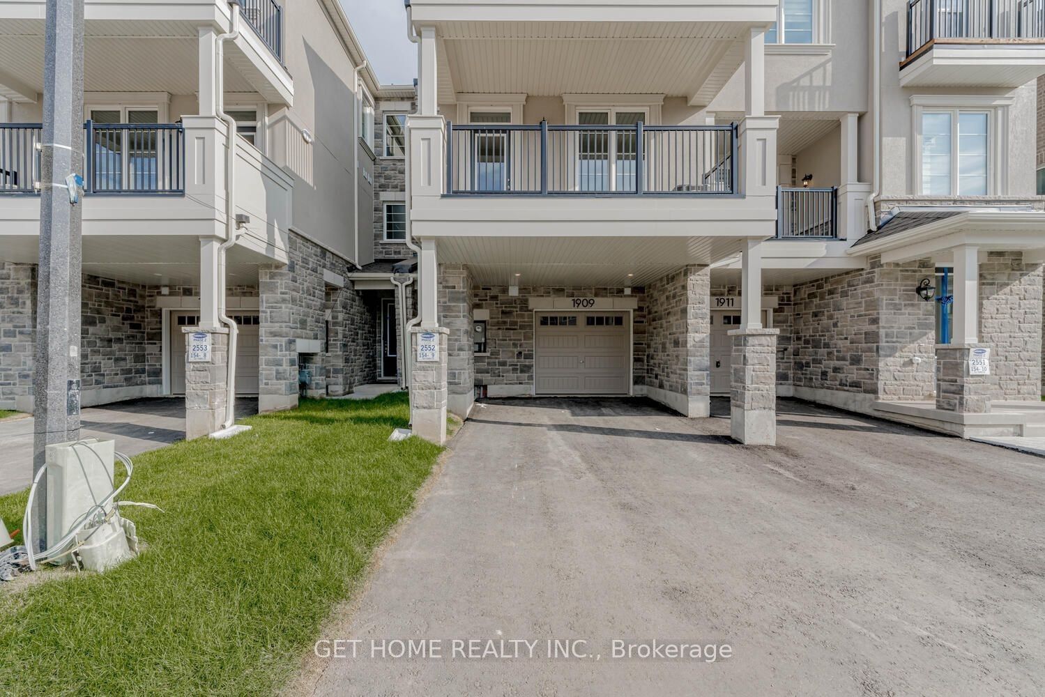 1909 Thames Circle, Milton, ON L9E 1Y9 photo 4