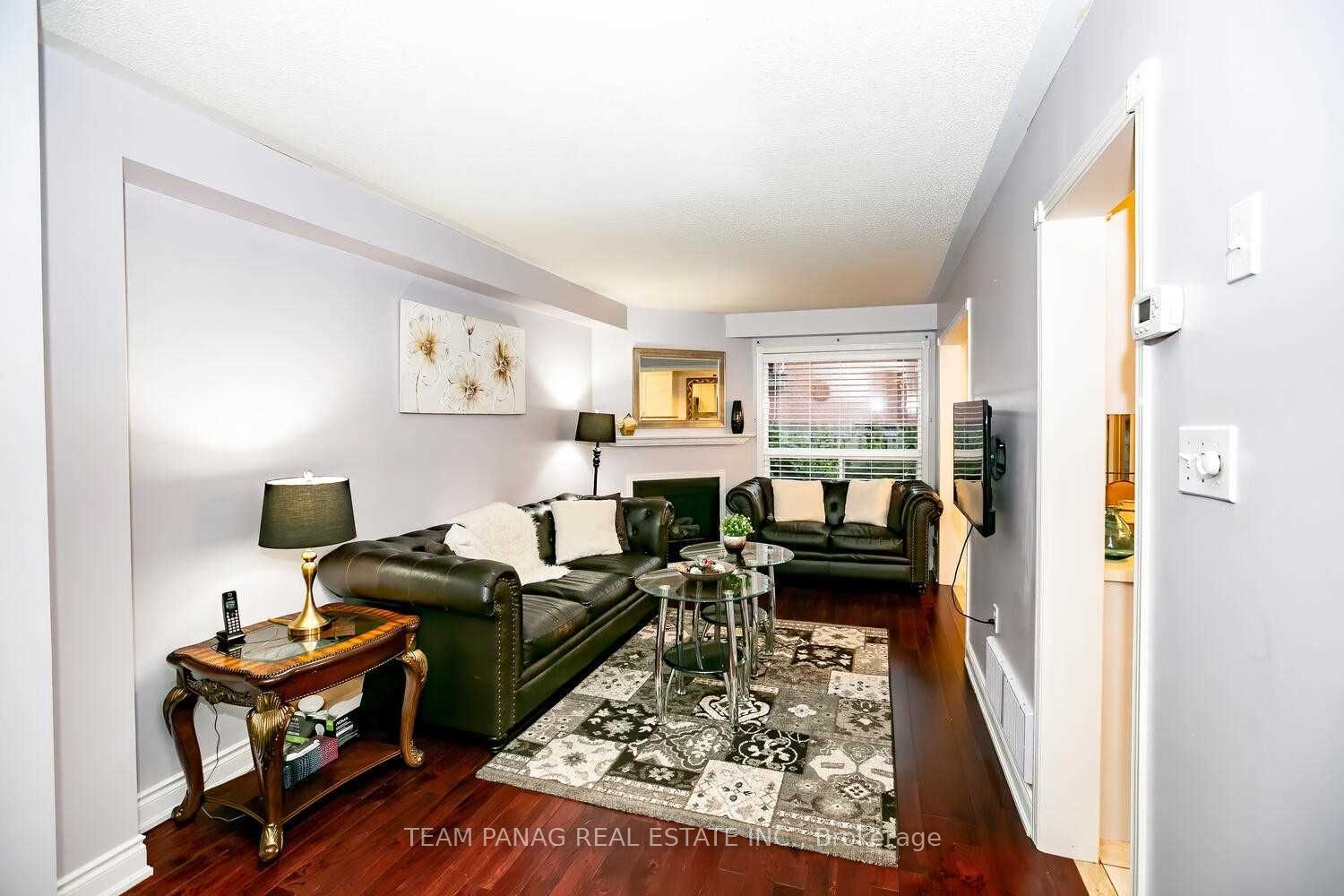 4 Queen Anne Drive, Brampton, ON L7A 1X1 photo 3