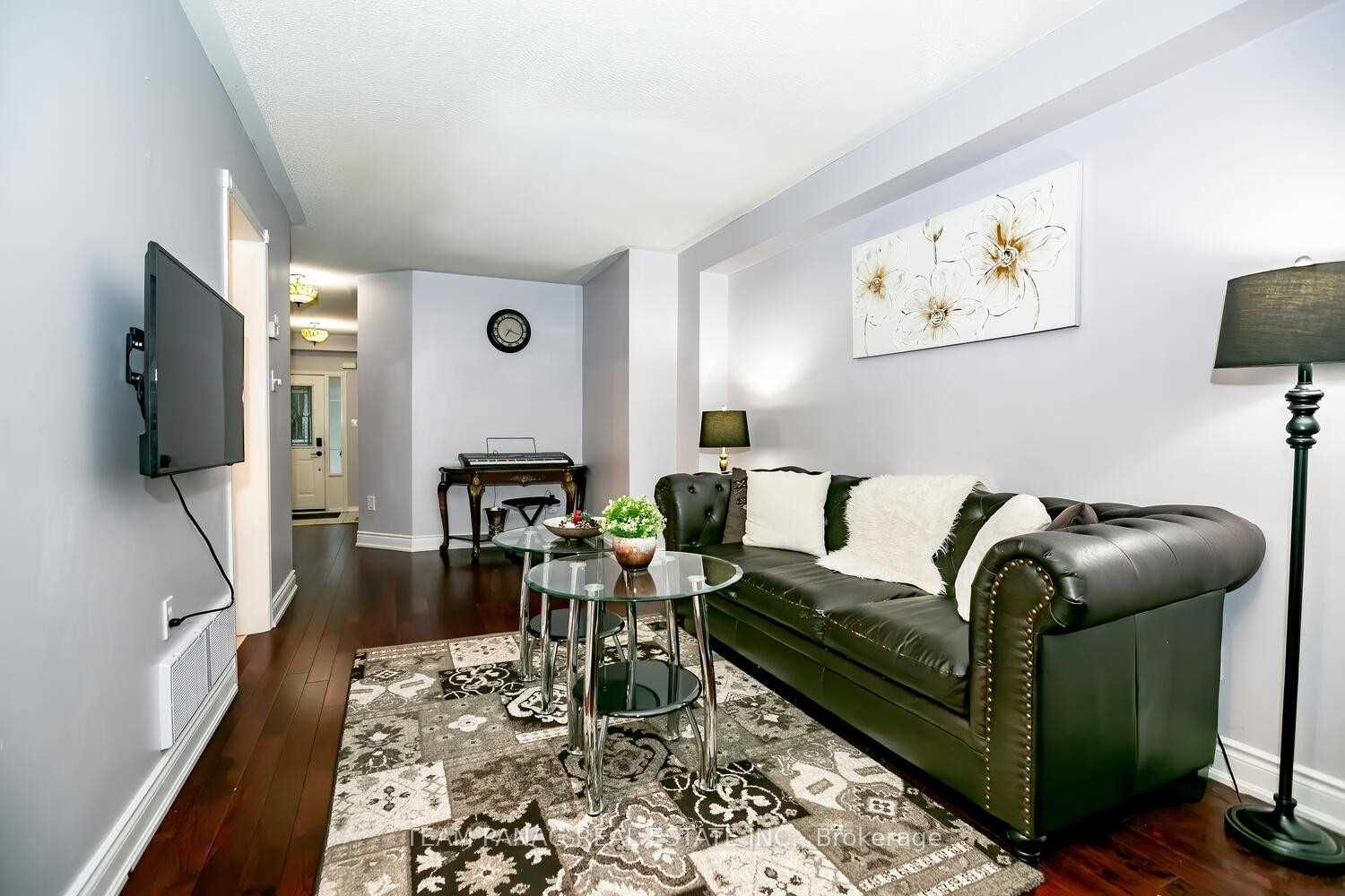 4 Queen Anne Drive, Brampton, ON L7A 1X1 photo 4