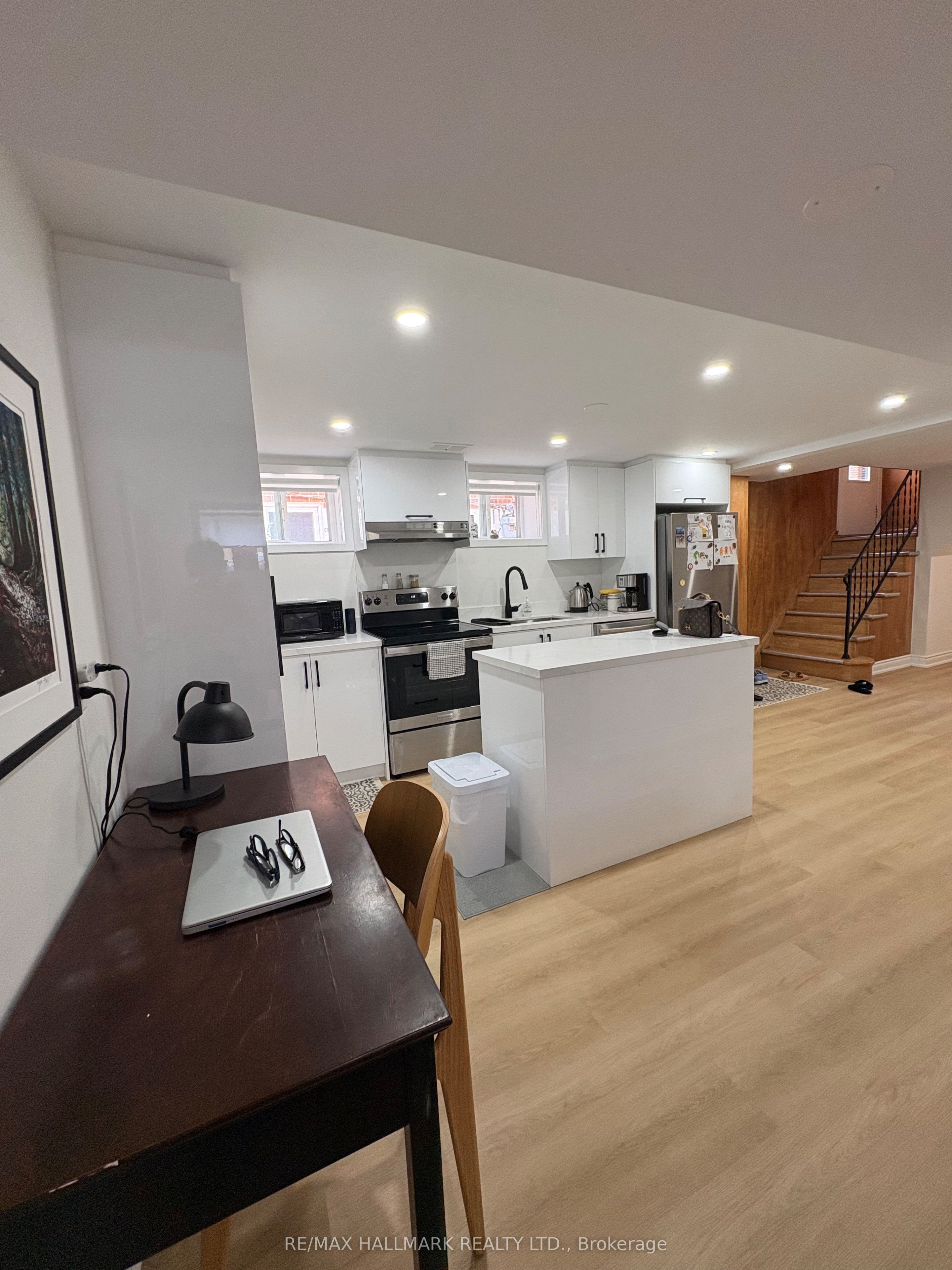 67 Saskatoon Drive LOWER, Toronto, ON M9P 2G1 photo 5
