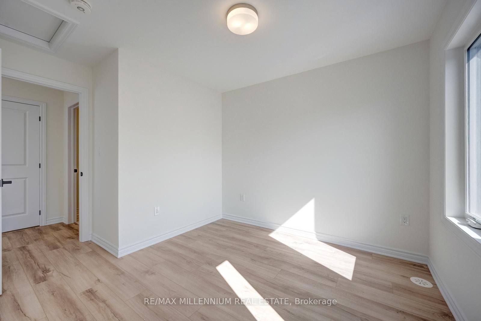 36 Thornbird Crescent Upper, Brampton, ON L7A 0B8 photo 4