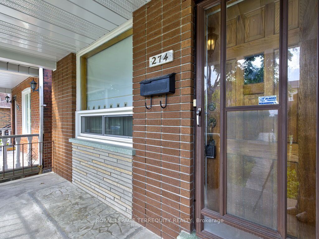 274 Harvie Avenue, Toronto, ON M6E 4K6 photo 4